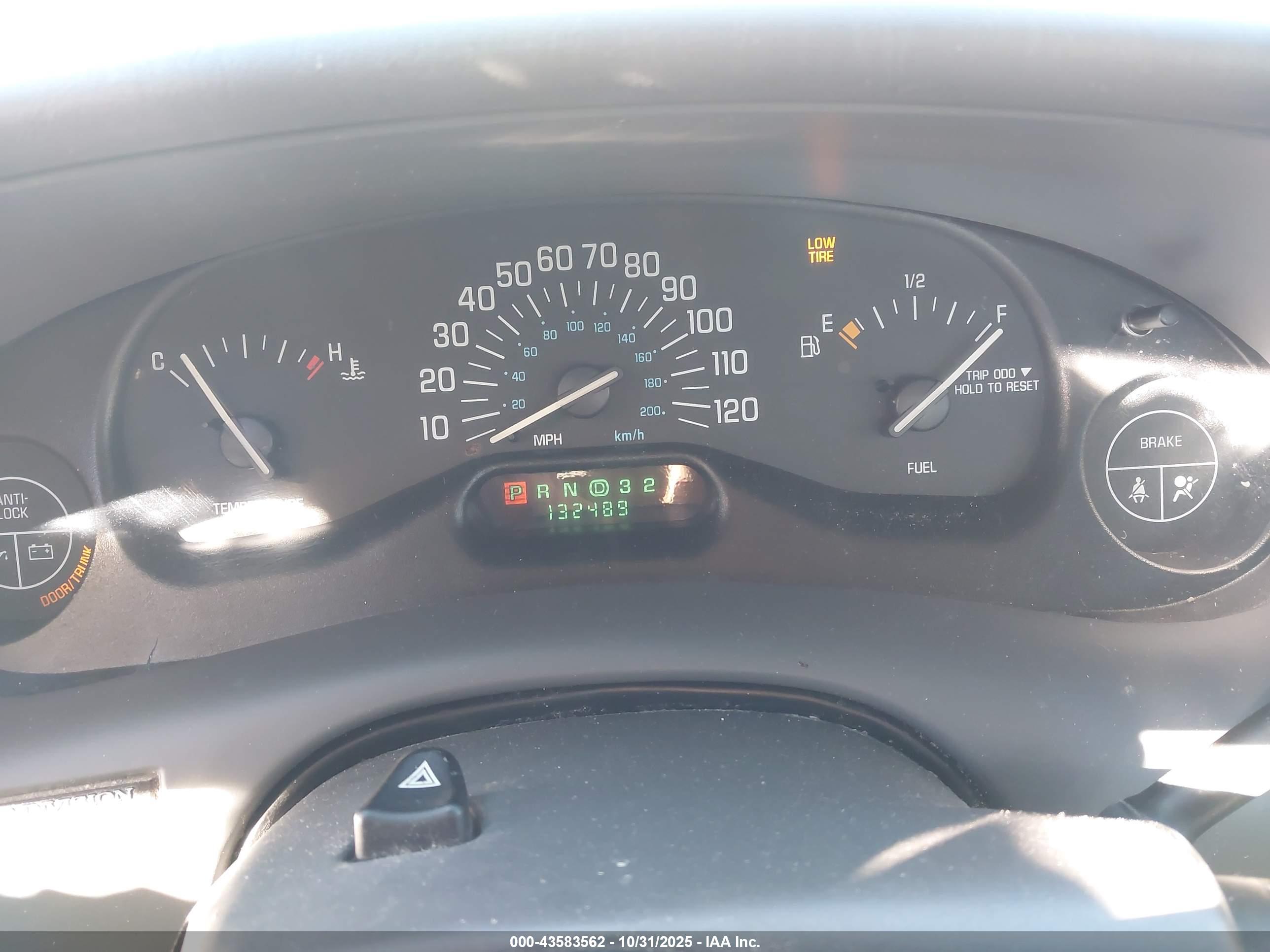 BUICK CENTURY image 7