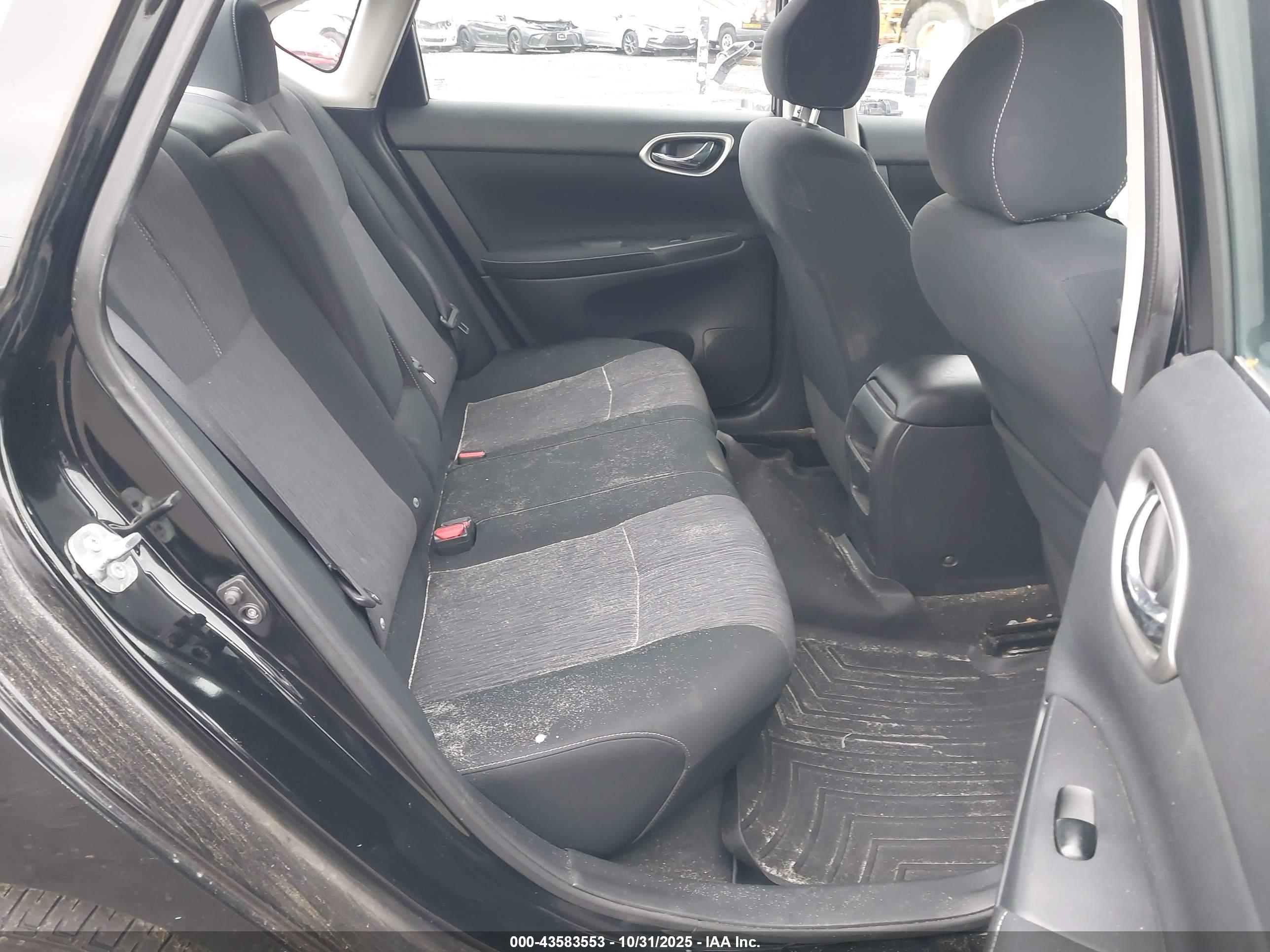 NISSAN SENTRA image 8