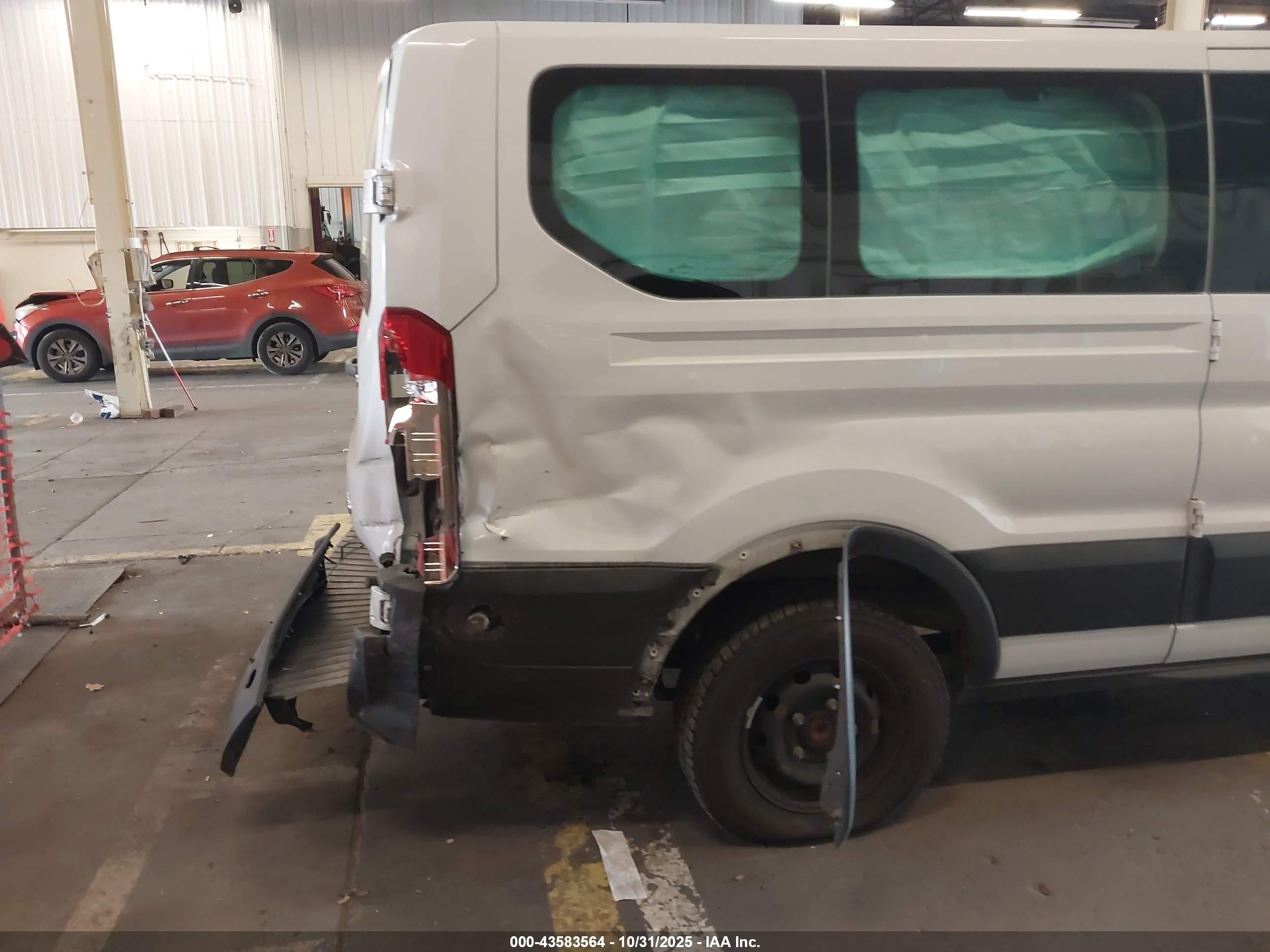 FORD TRANSIT-350 image 6