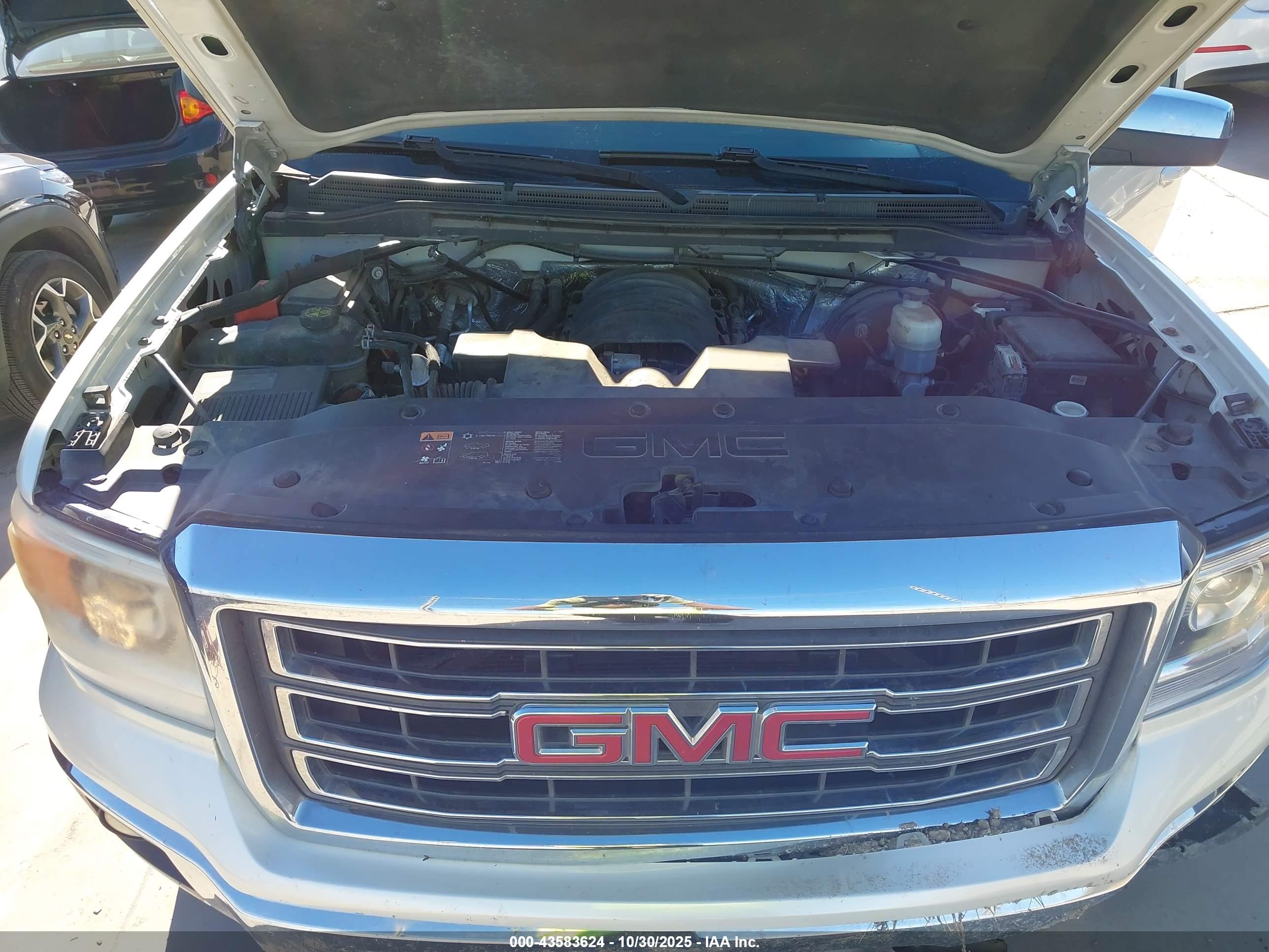 GMC SIERRA image 10