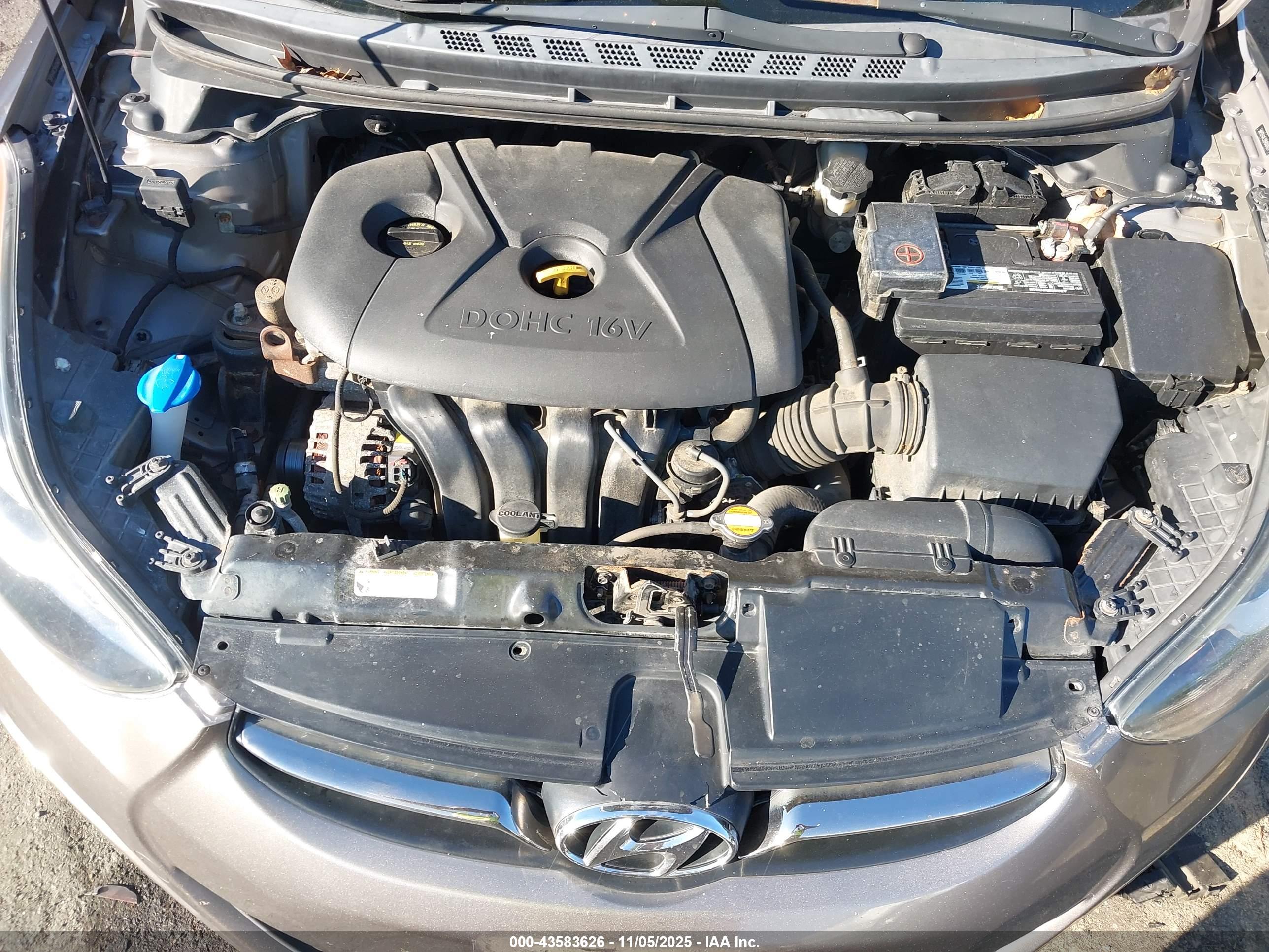 HYUNDAI ELANTRA image 10