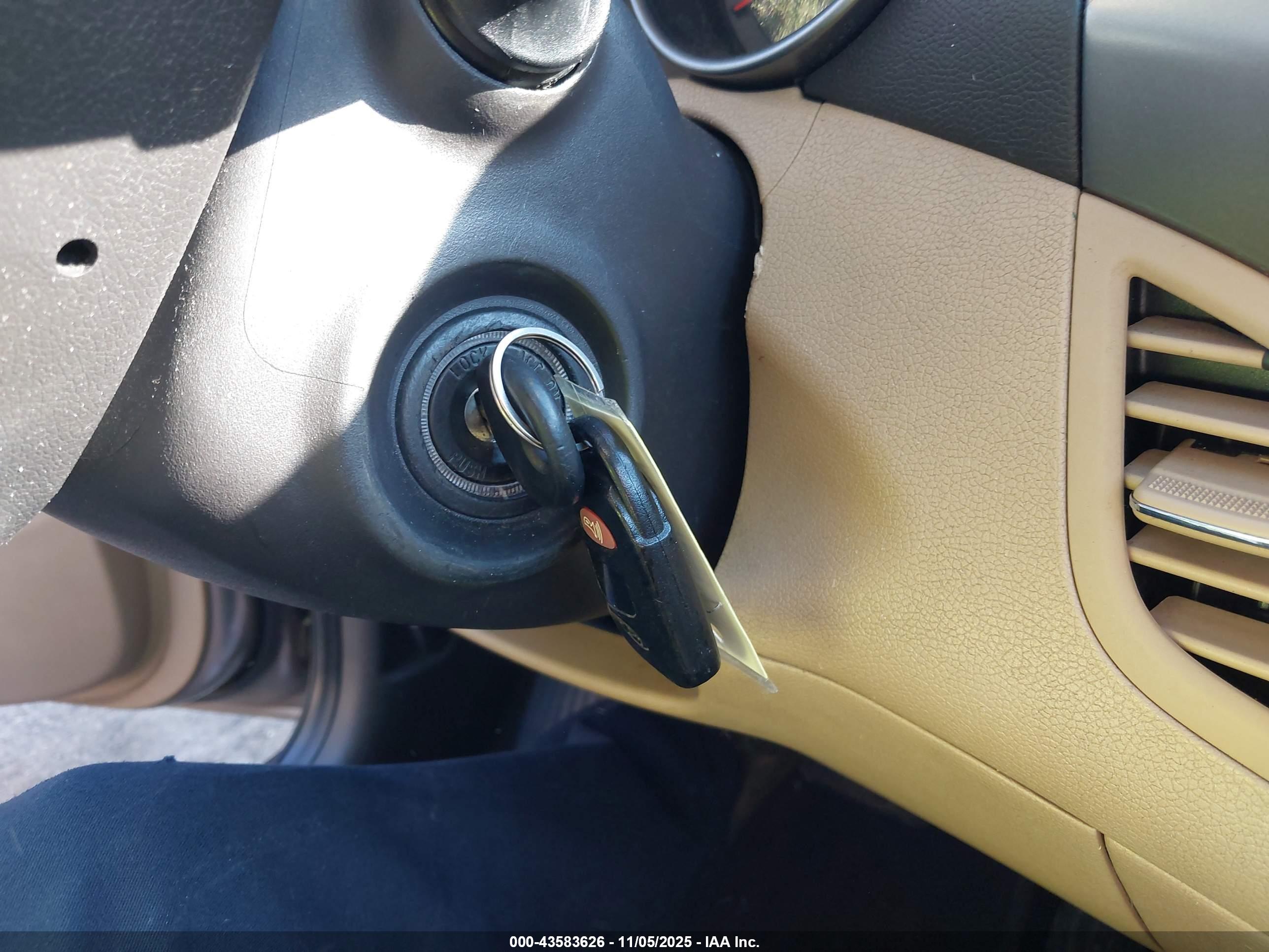 HYUNDAI ELANTRA image 11