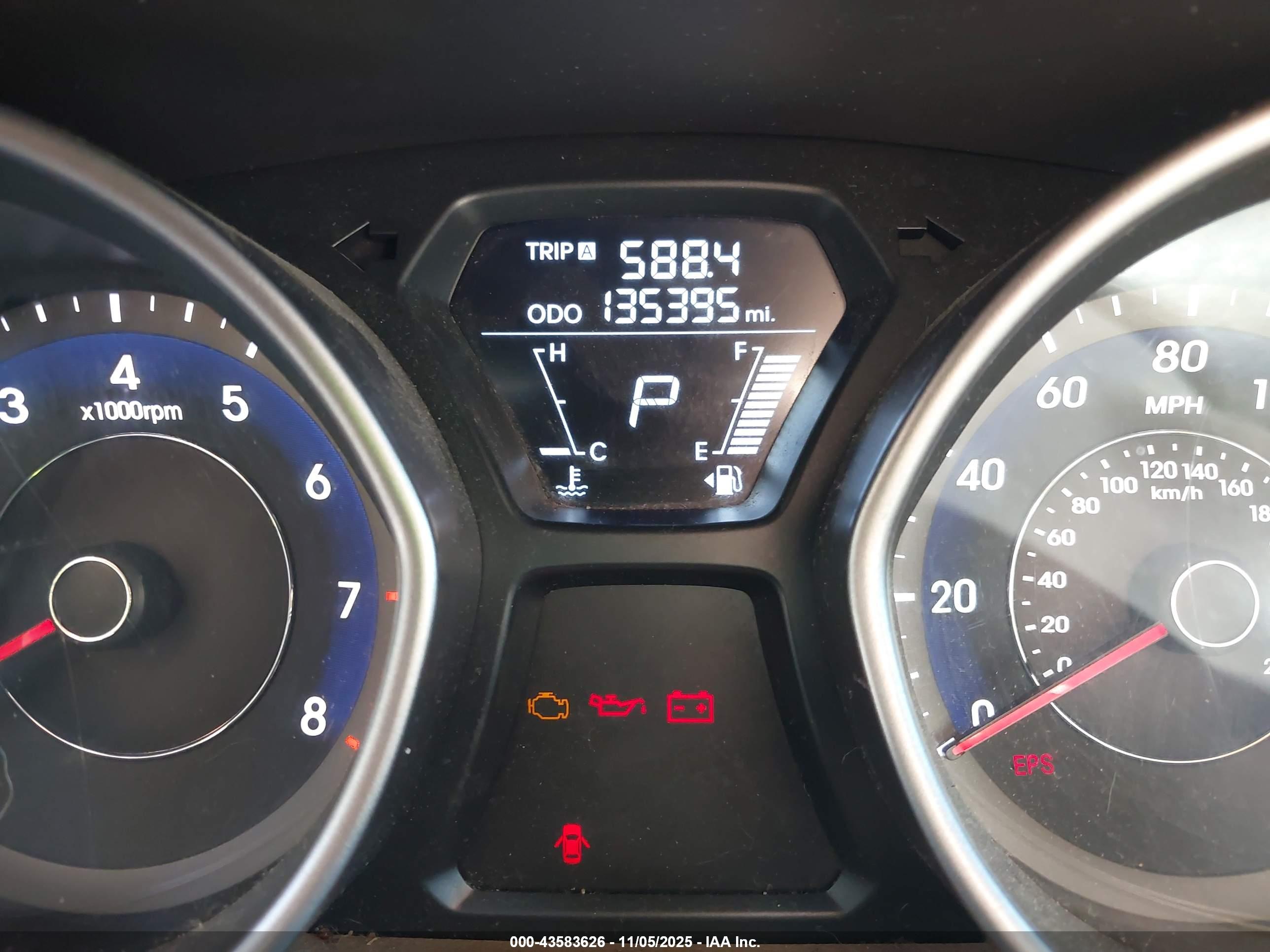 HYUNDAI ELANTRA image 7