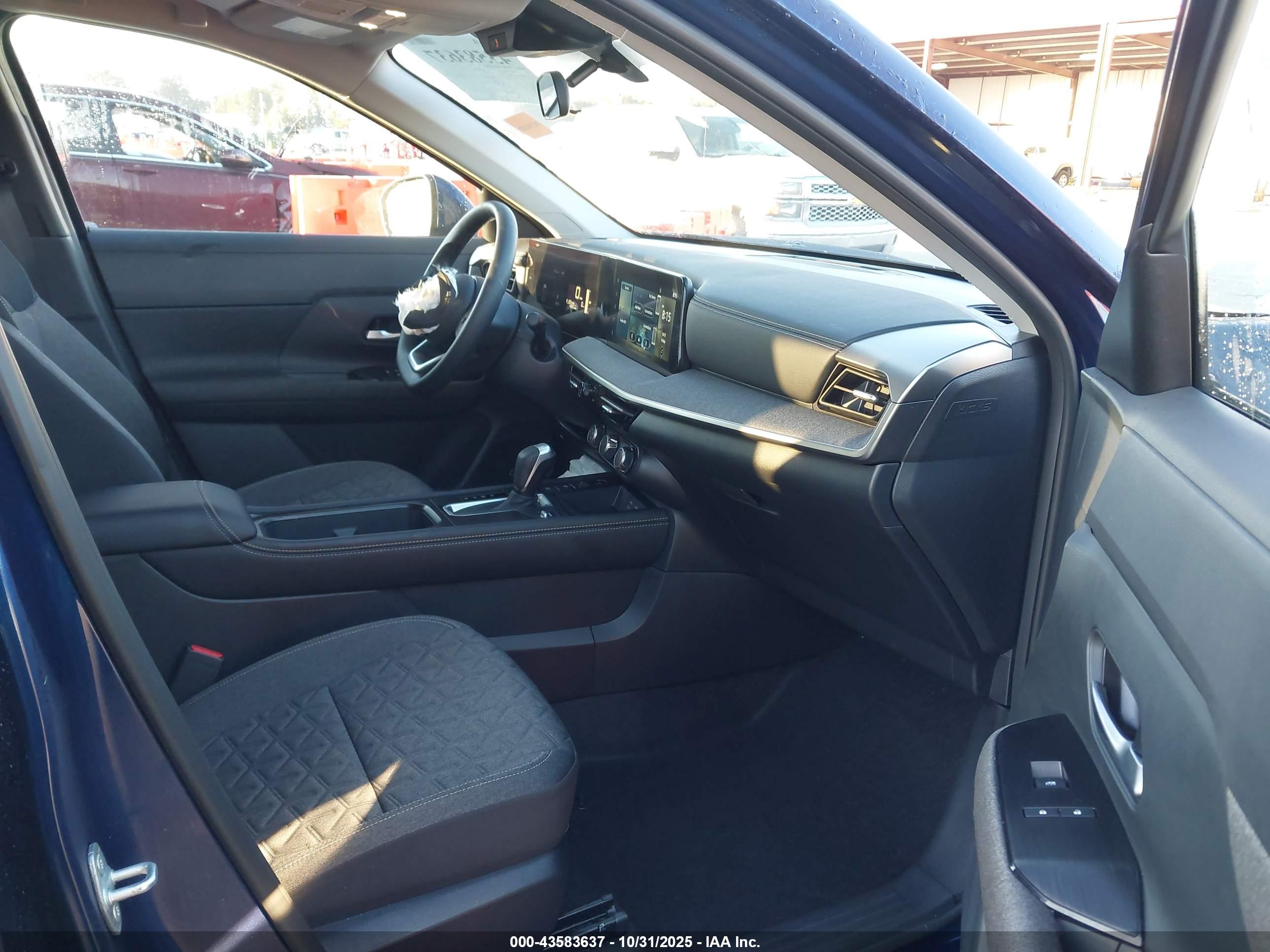 NISSAN KICKS image 5