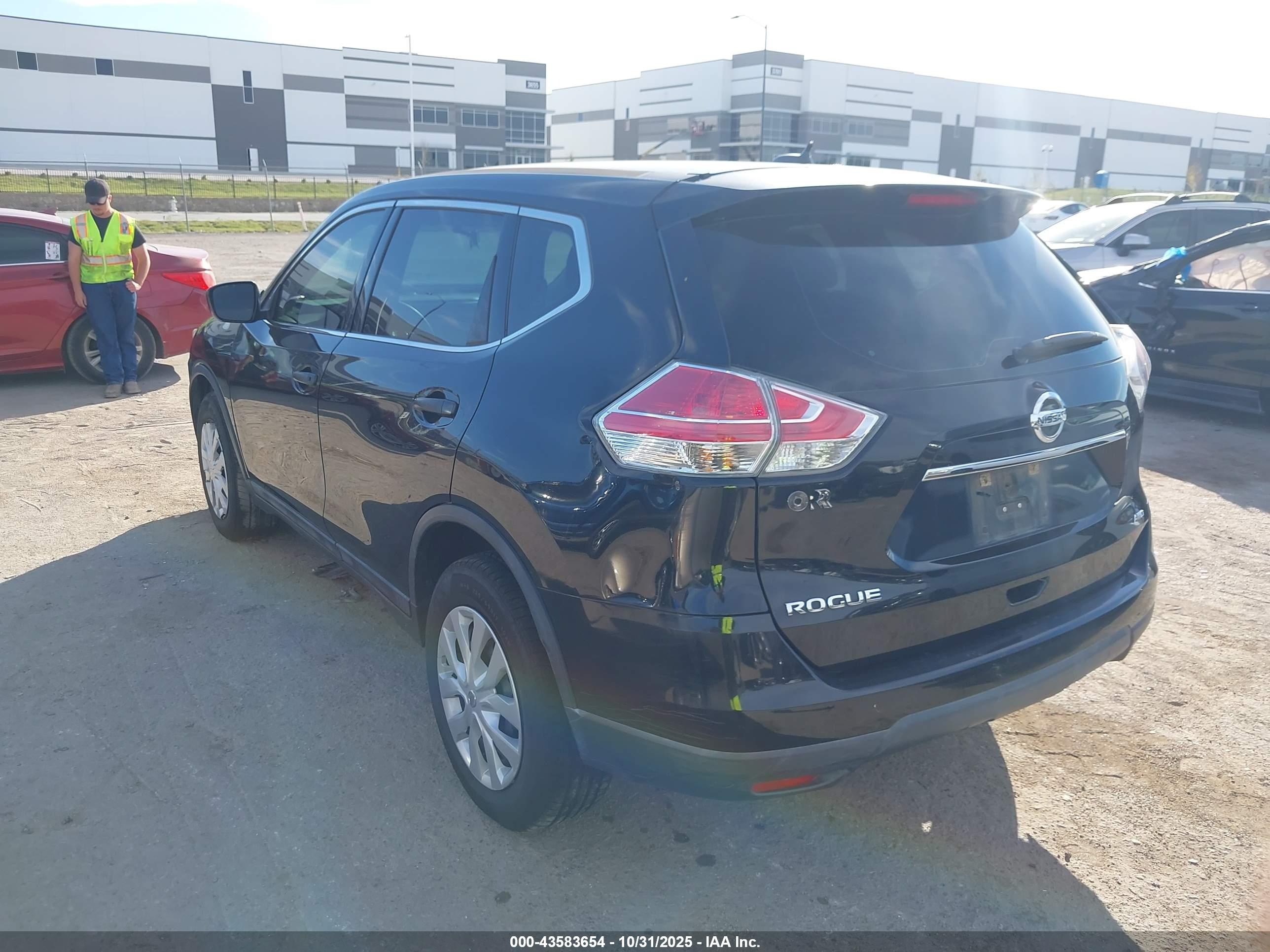 NISSAN ROGUE image 3