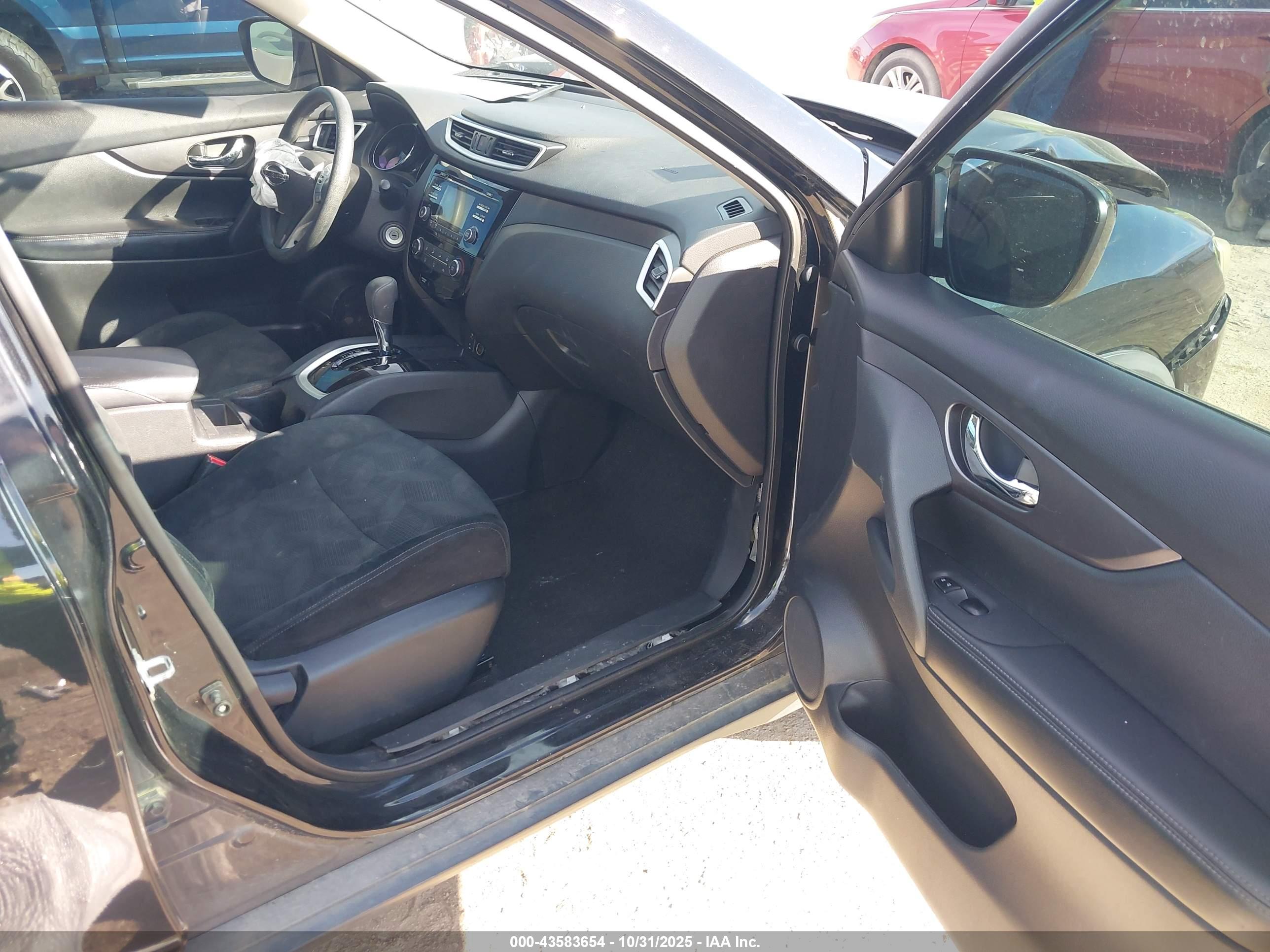 NISSAN ROGUE image 5