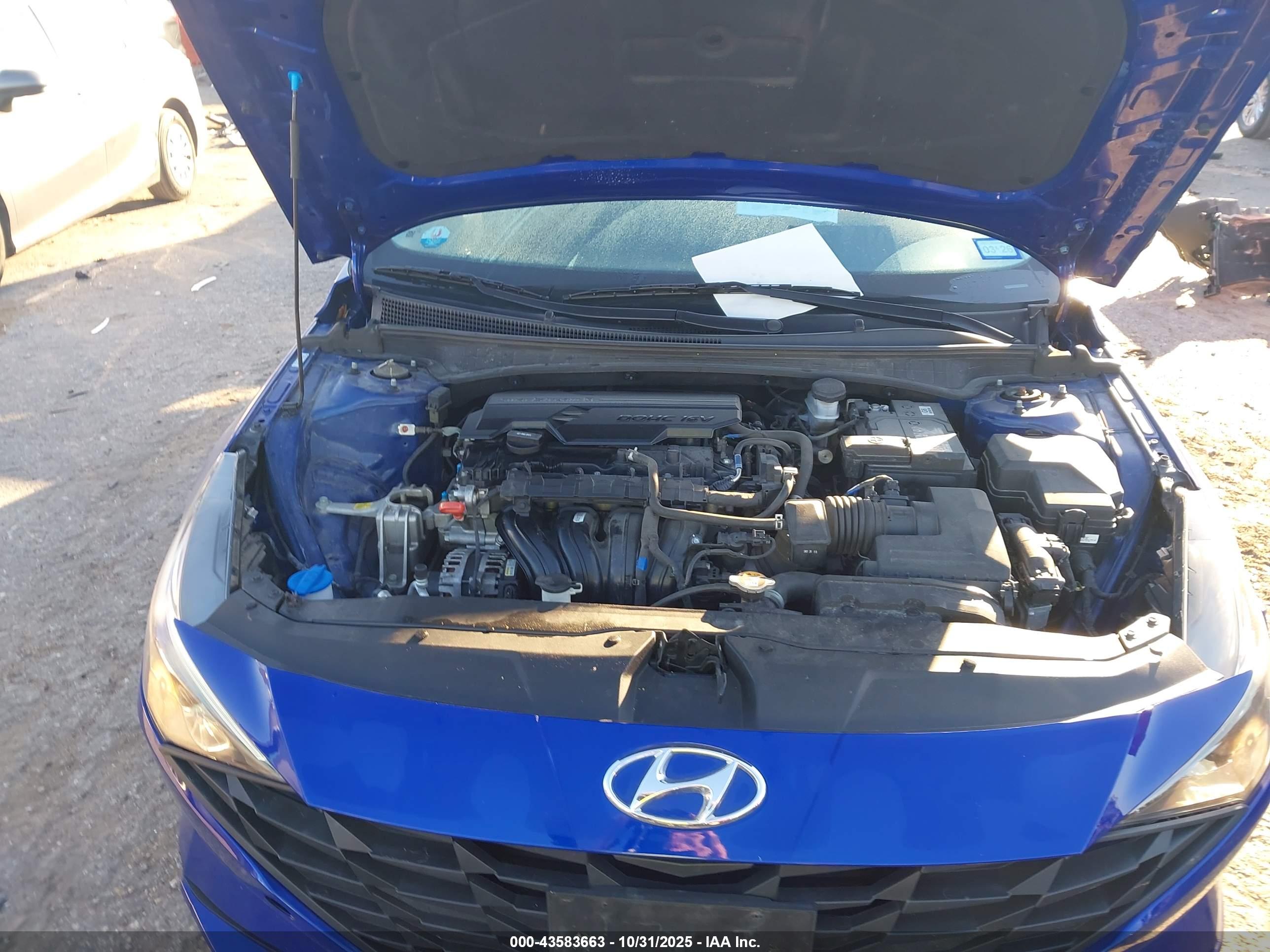 HYUNDAI ELANTRA image 10