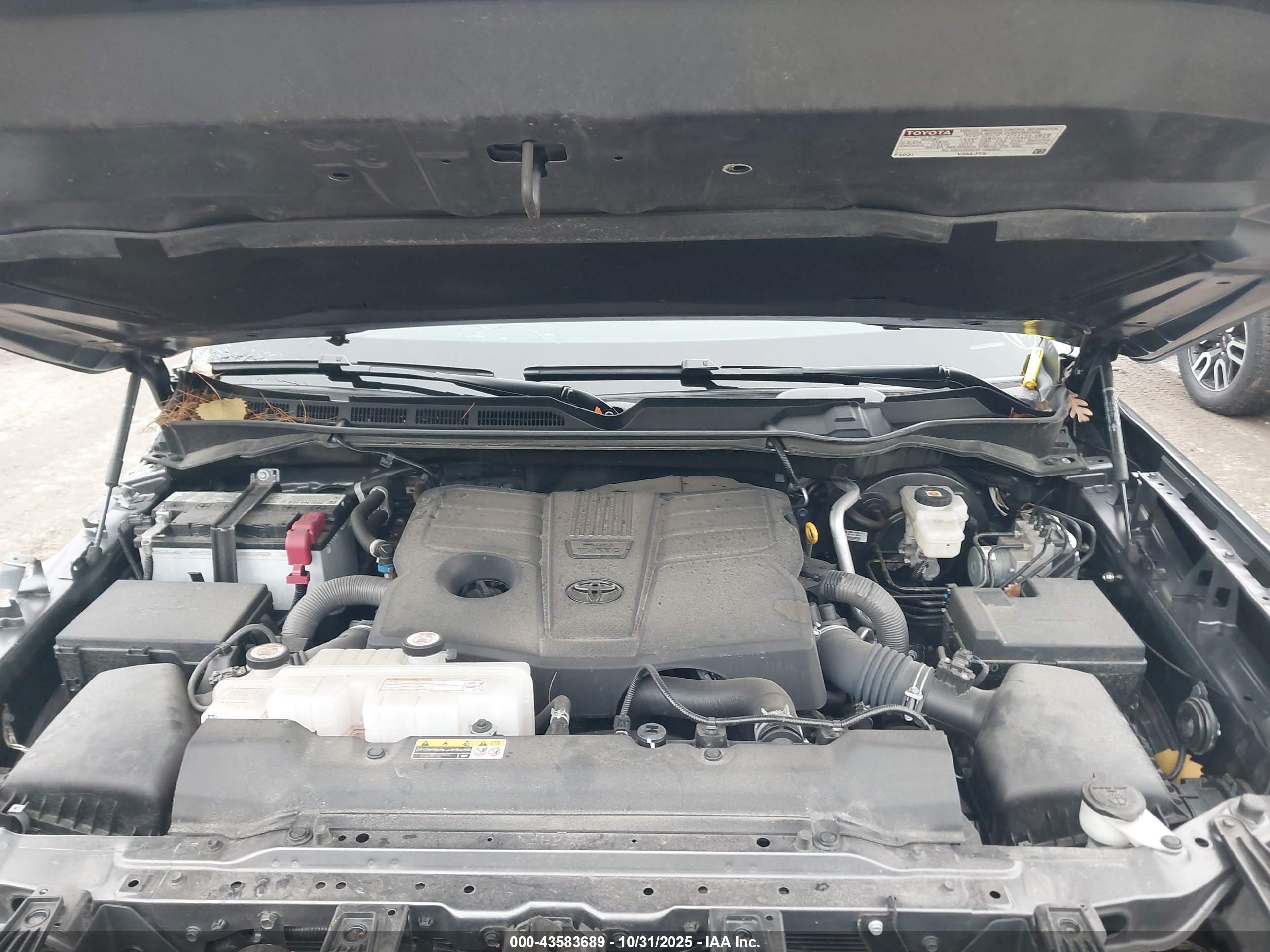 TOYOTA TUNDRA image 10