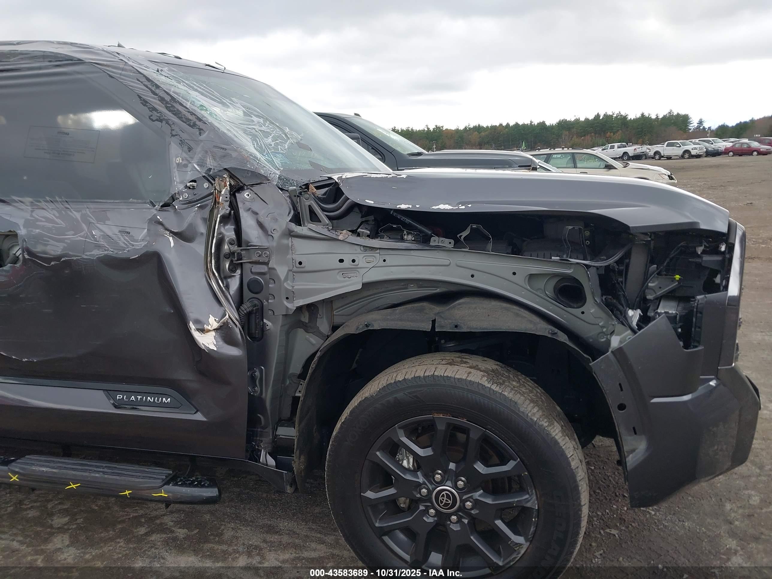 TOYOTA TUNDRA image 6