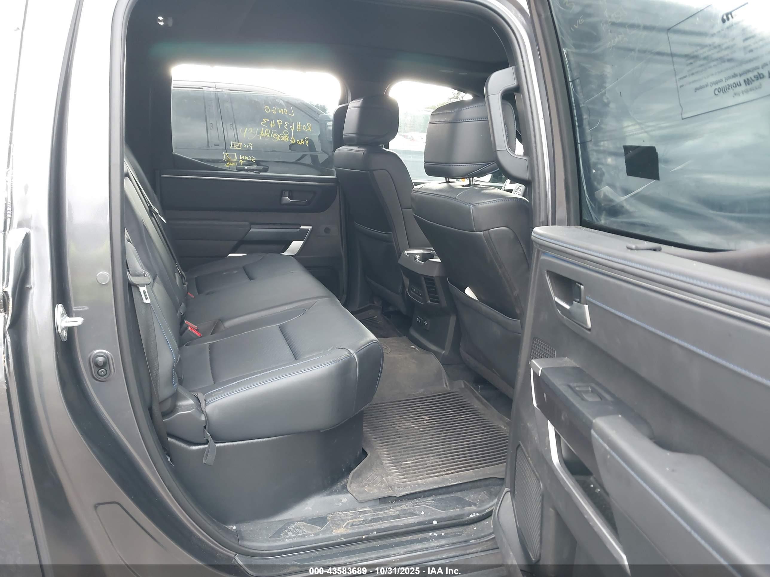 TOYOTA TUNDRA image 8