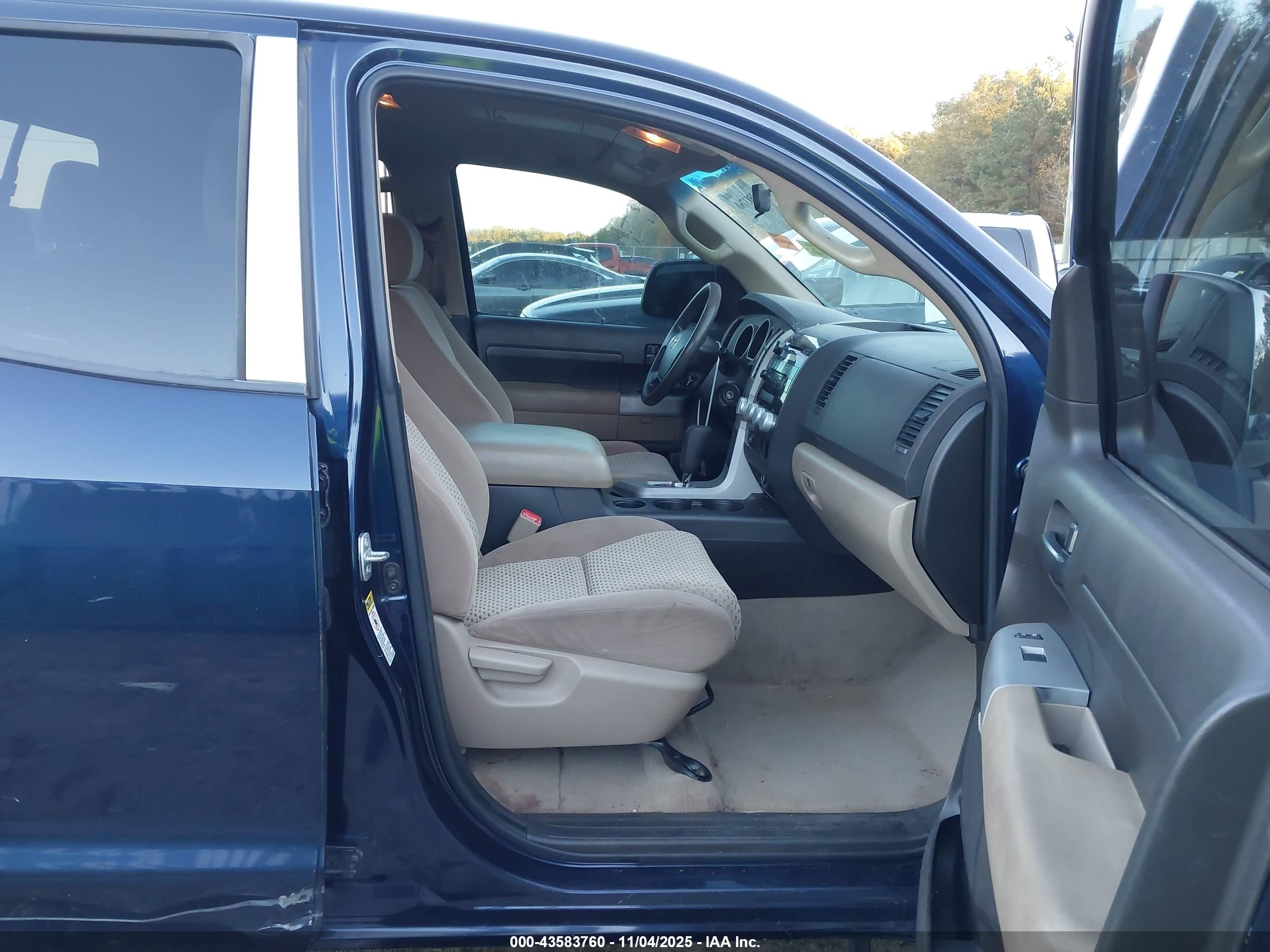 TOYOTA TUNDRA image 5
