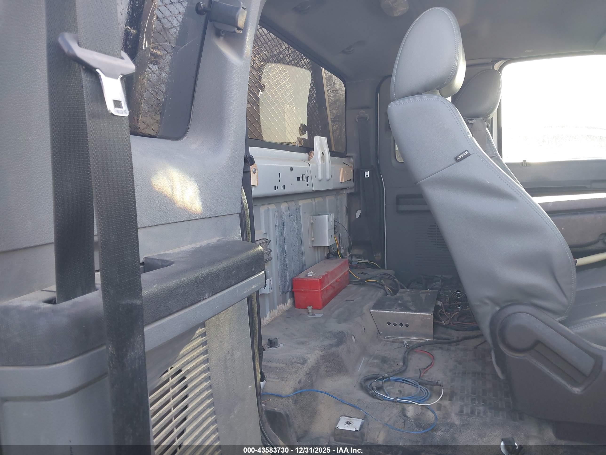 FORD F-250 image 8