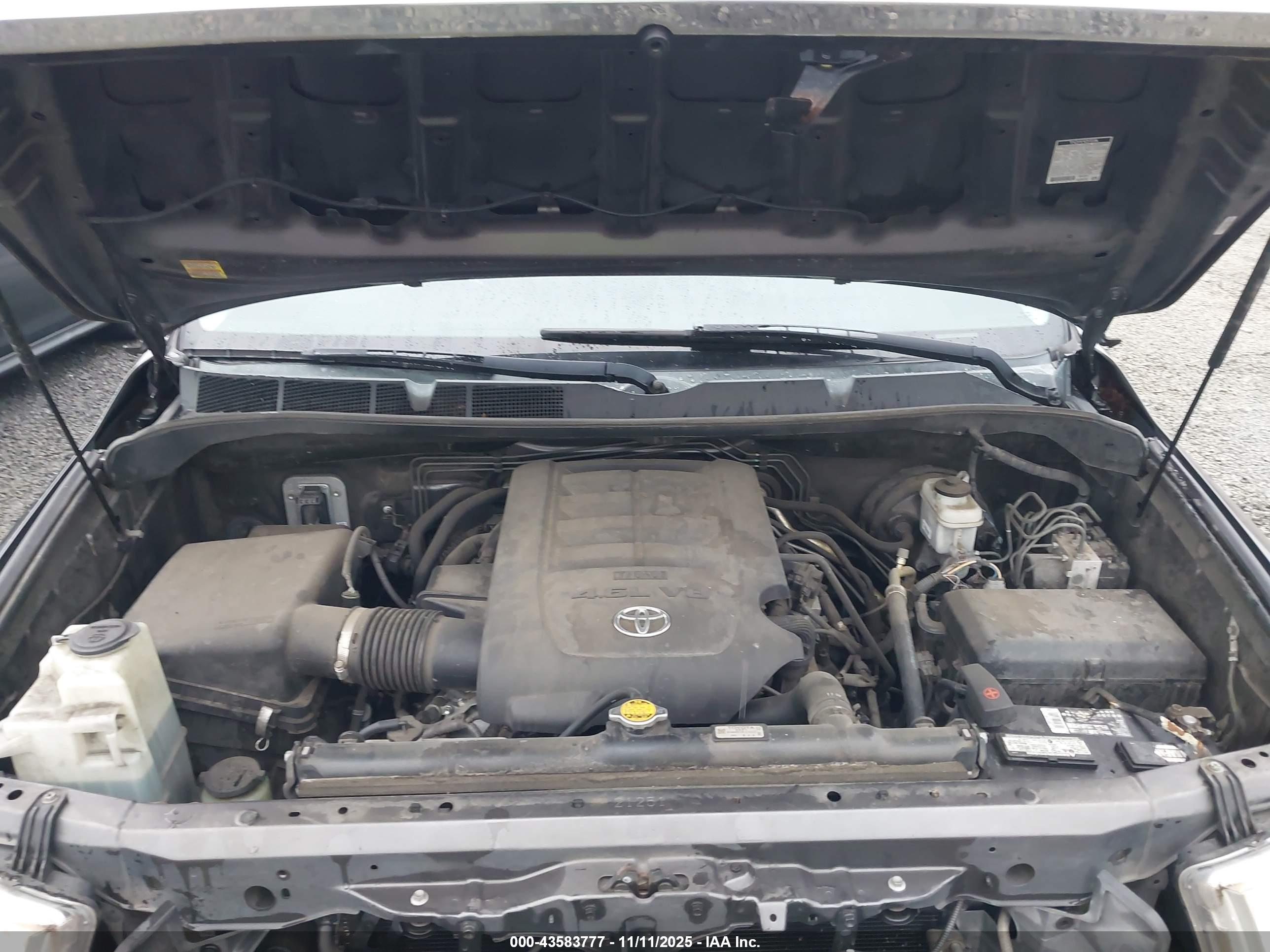 TOYOTA TUNDRA image 10