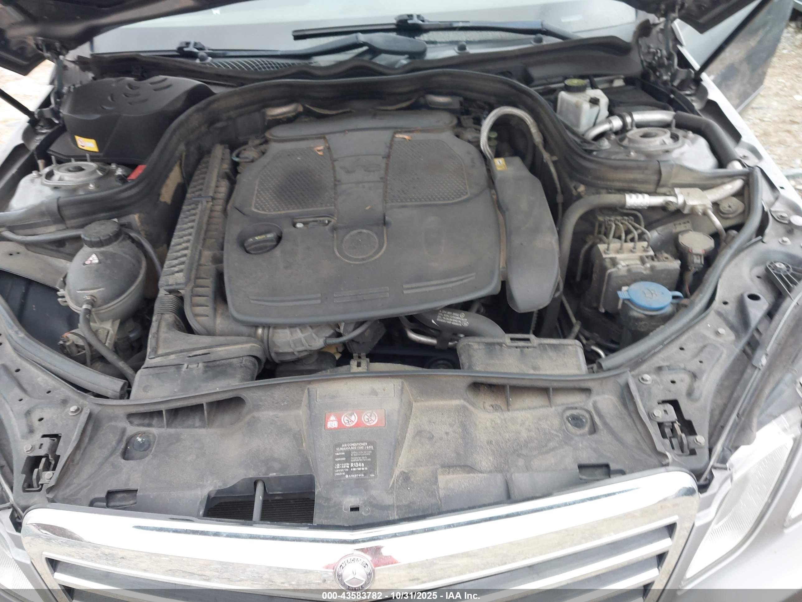 MERCEDES-BENZ E image 10