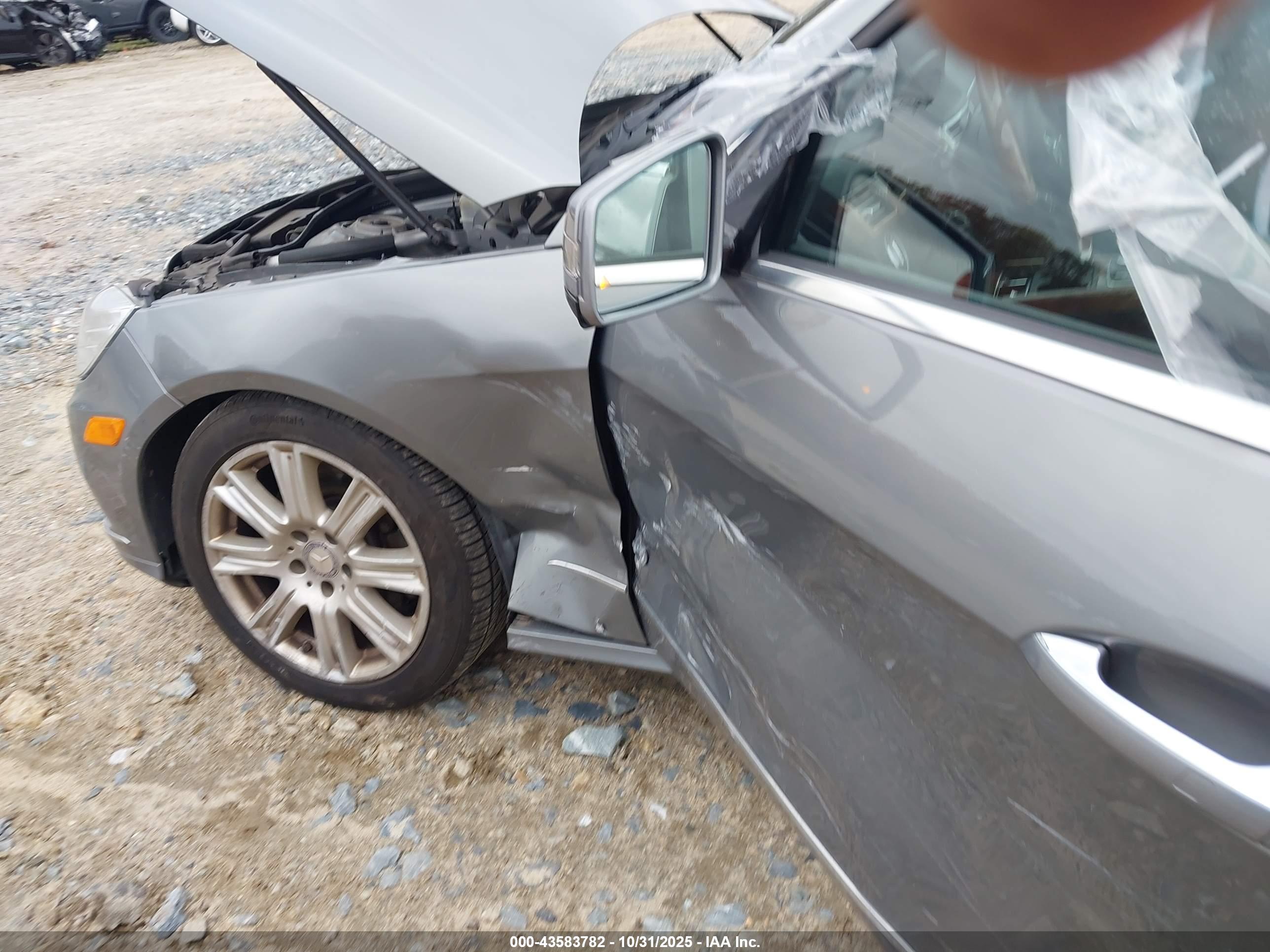 MERCEDES-BENZ E image 6