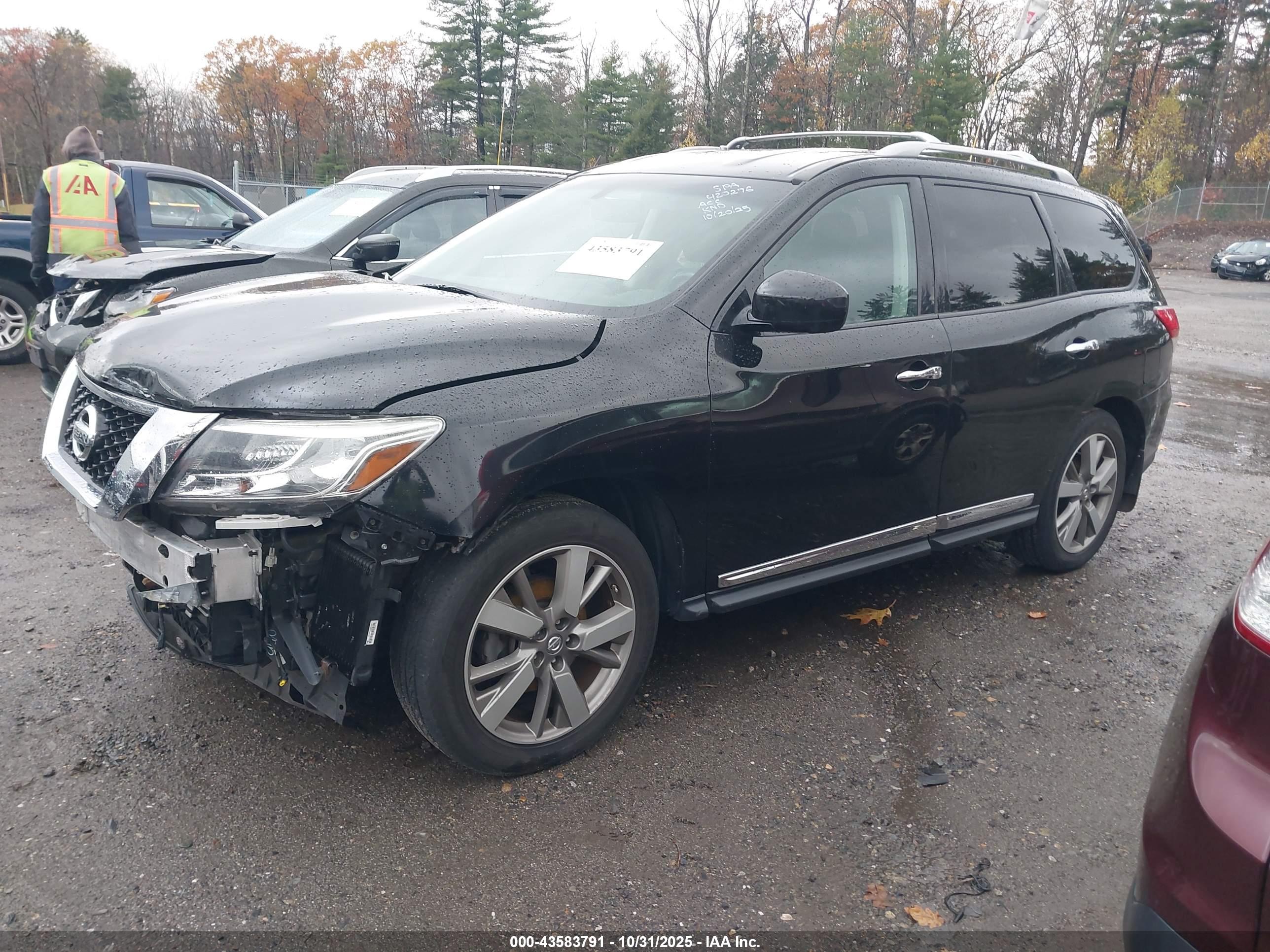 NISSAN PATHFINDER image 2