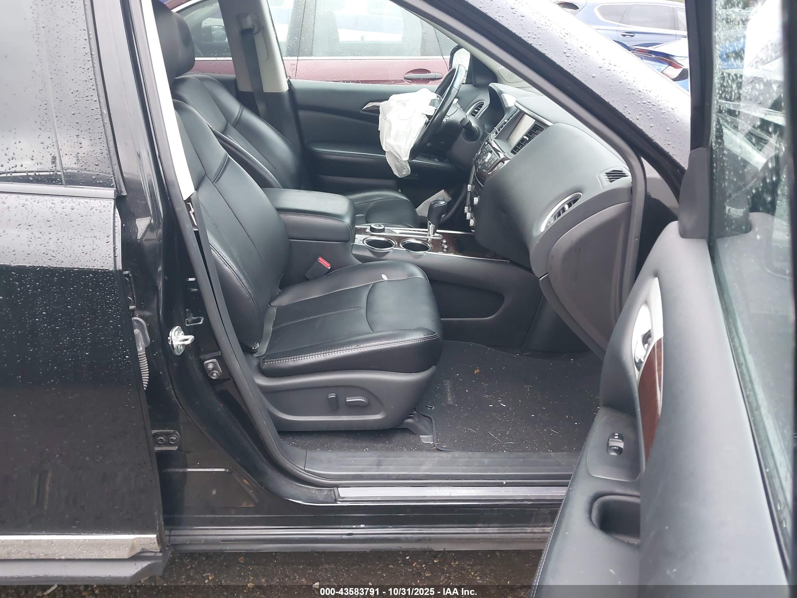 NISSAN PATHFINDER image 5