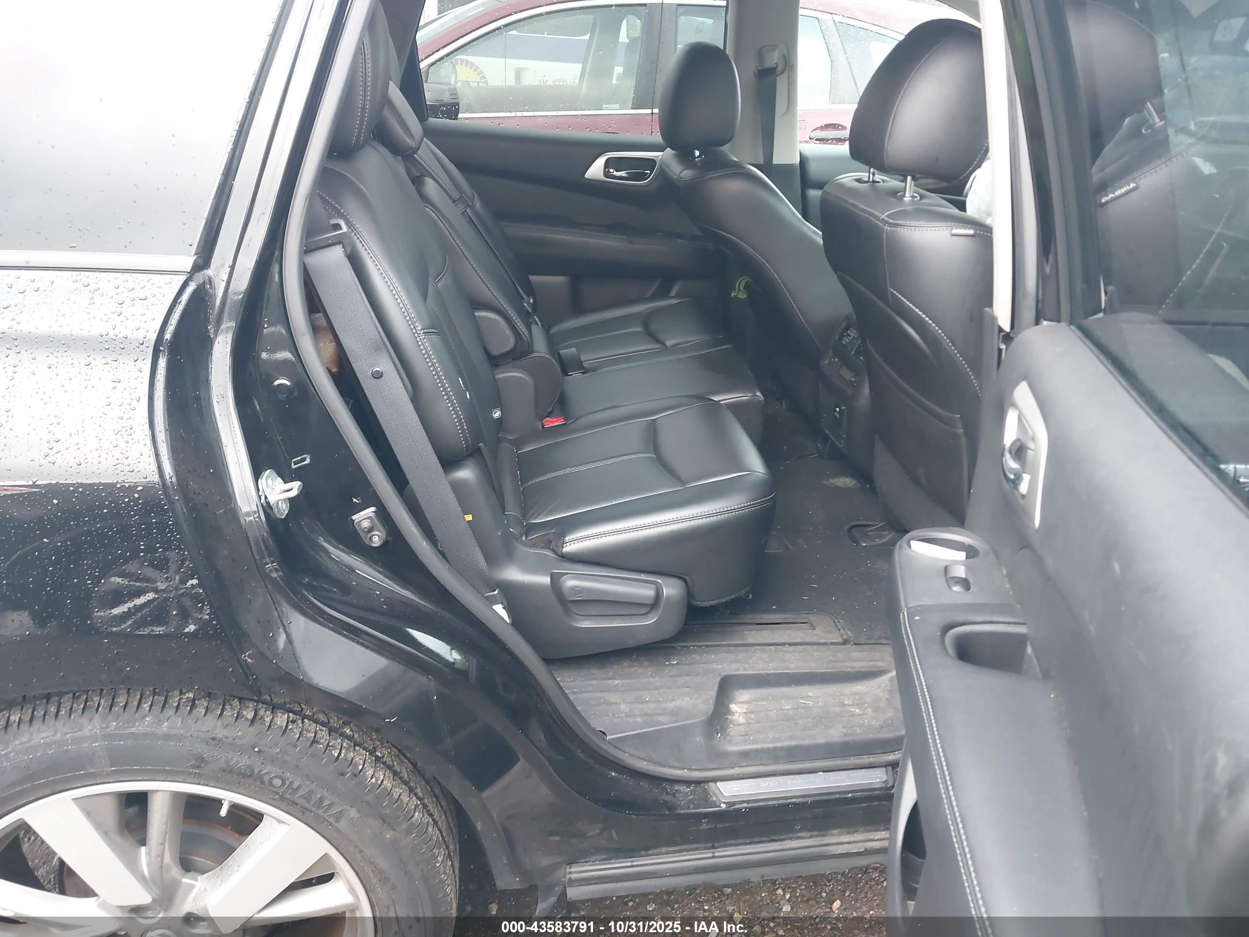 NISSAN PATHFINDER image 8
