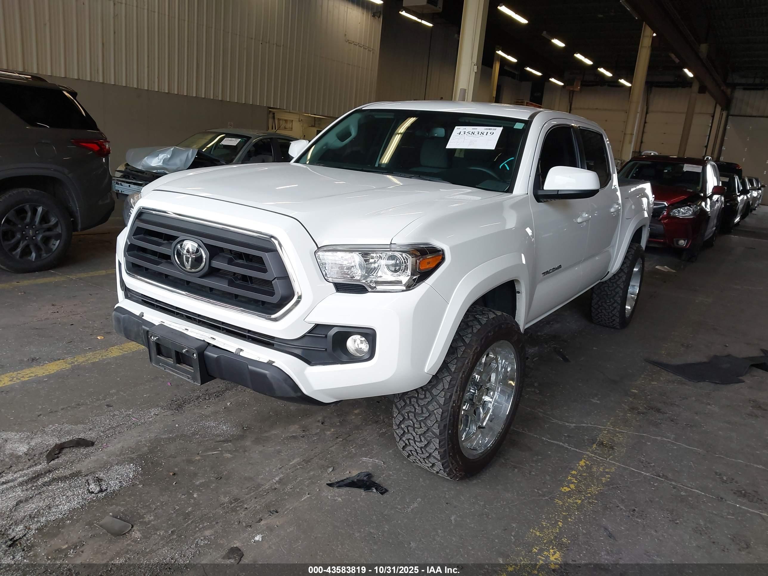 TOYOTA TACOMA image 2