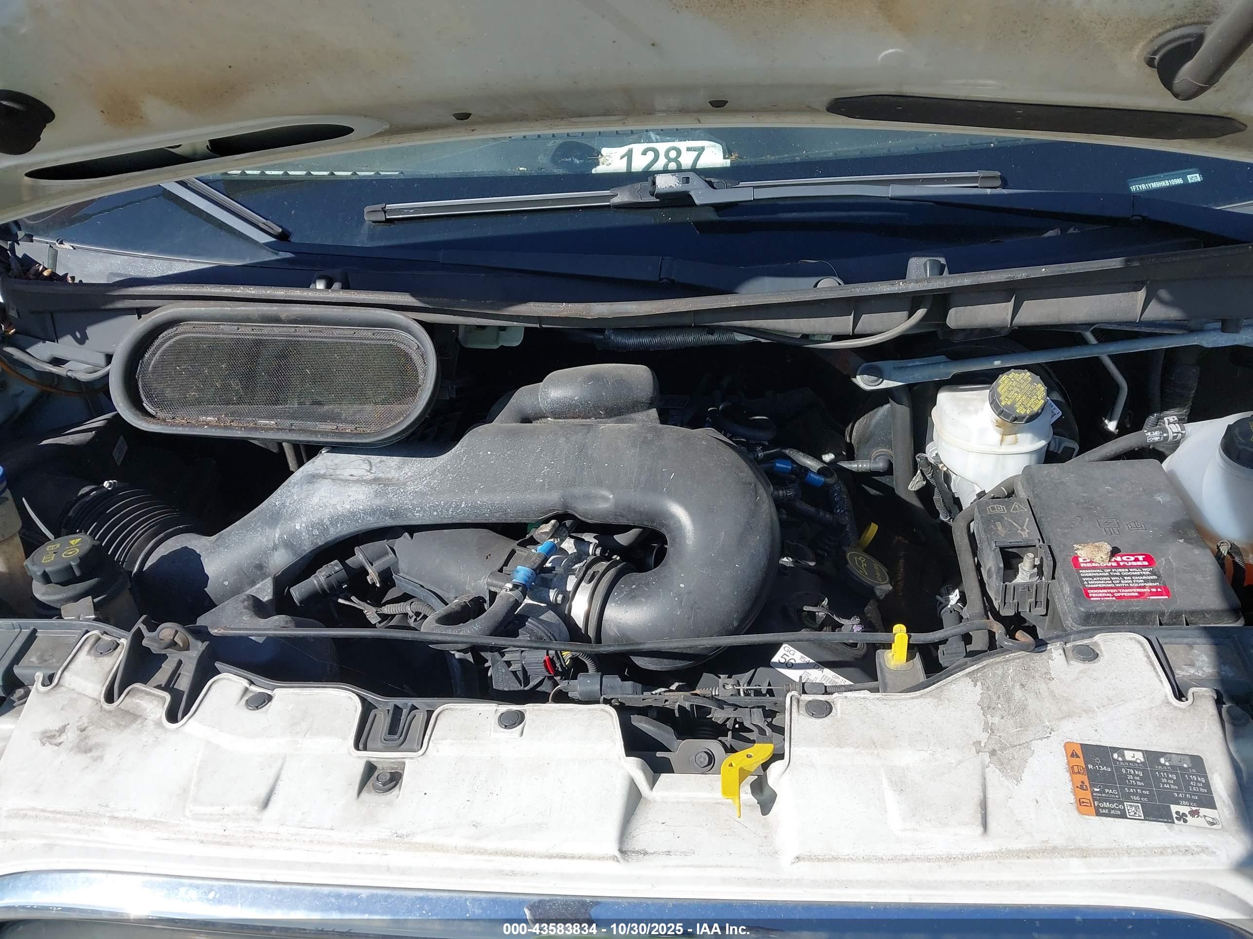 FORD TRANSIT image 10