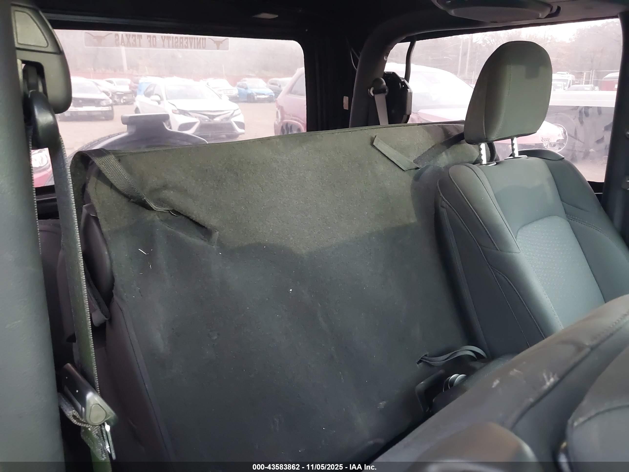 JEEP WRANGLER image 8
