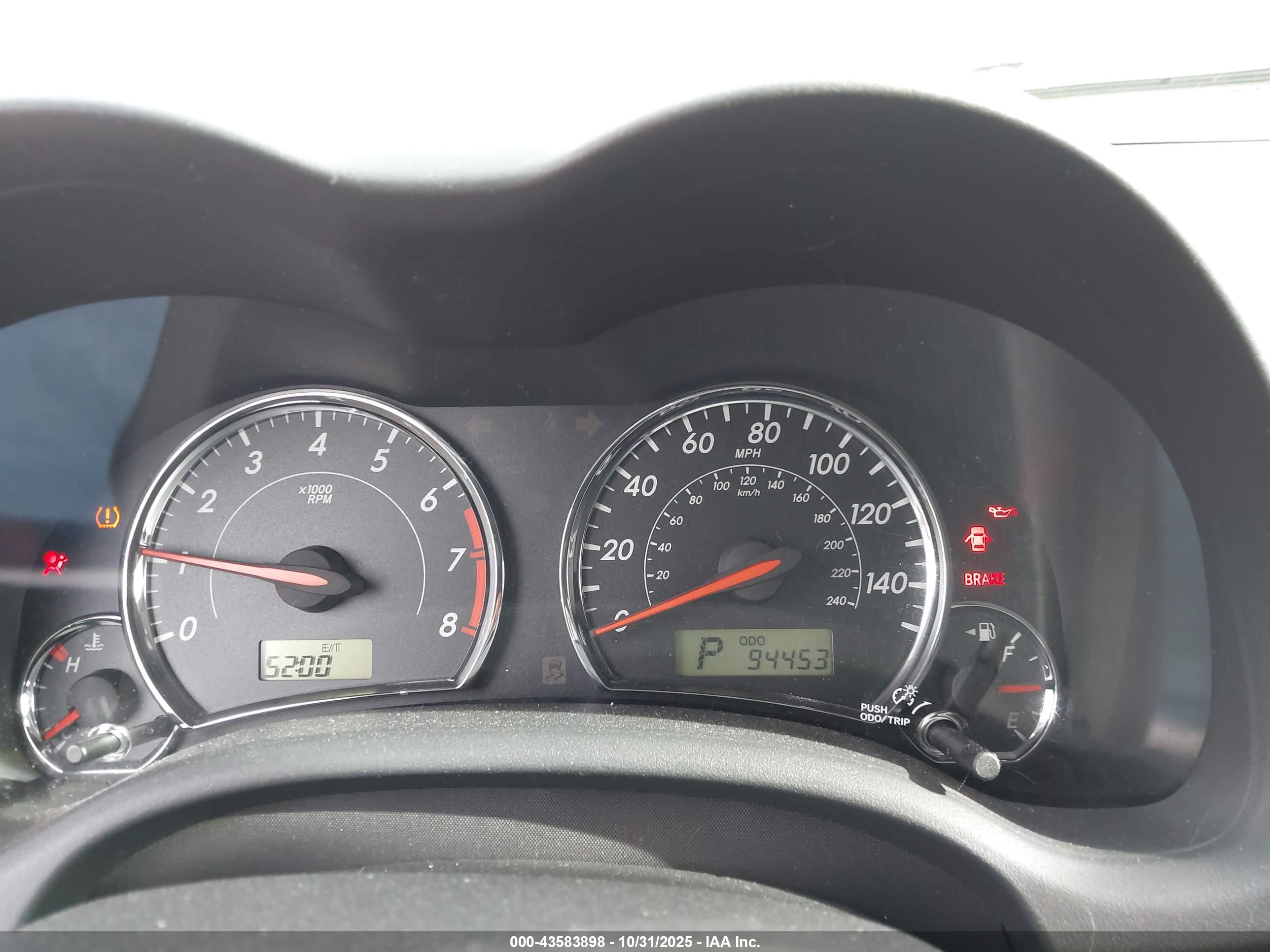 TOYOTA COROLLA image 7