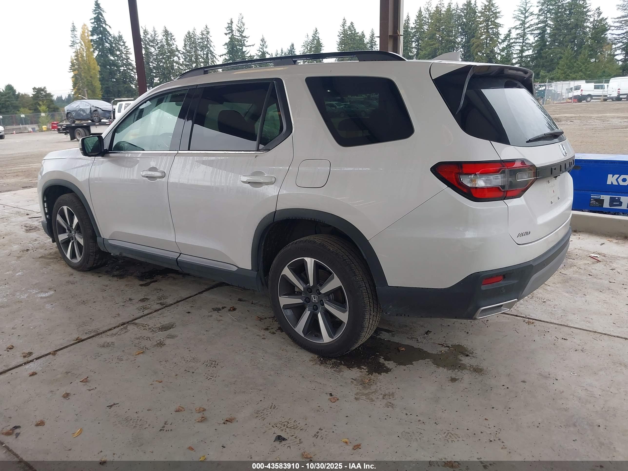 HONDA PILOT image 3