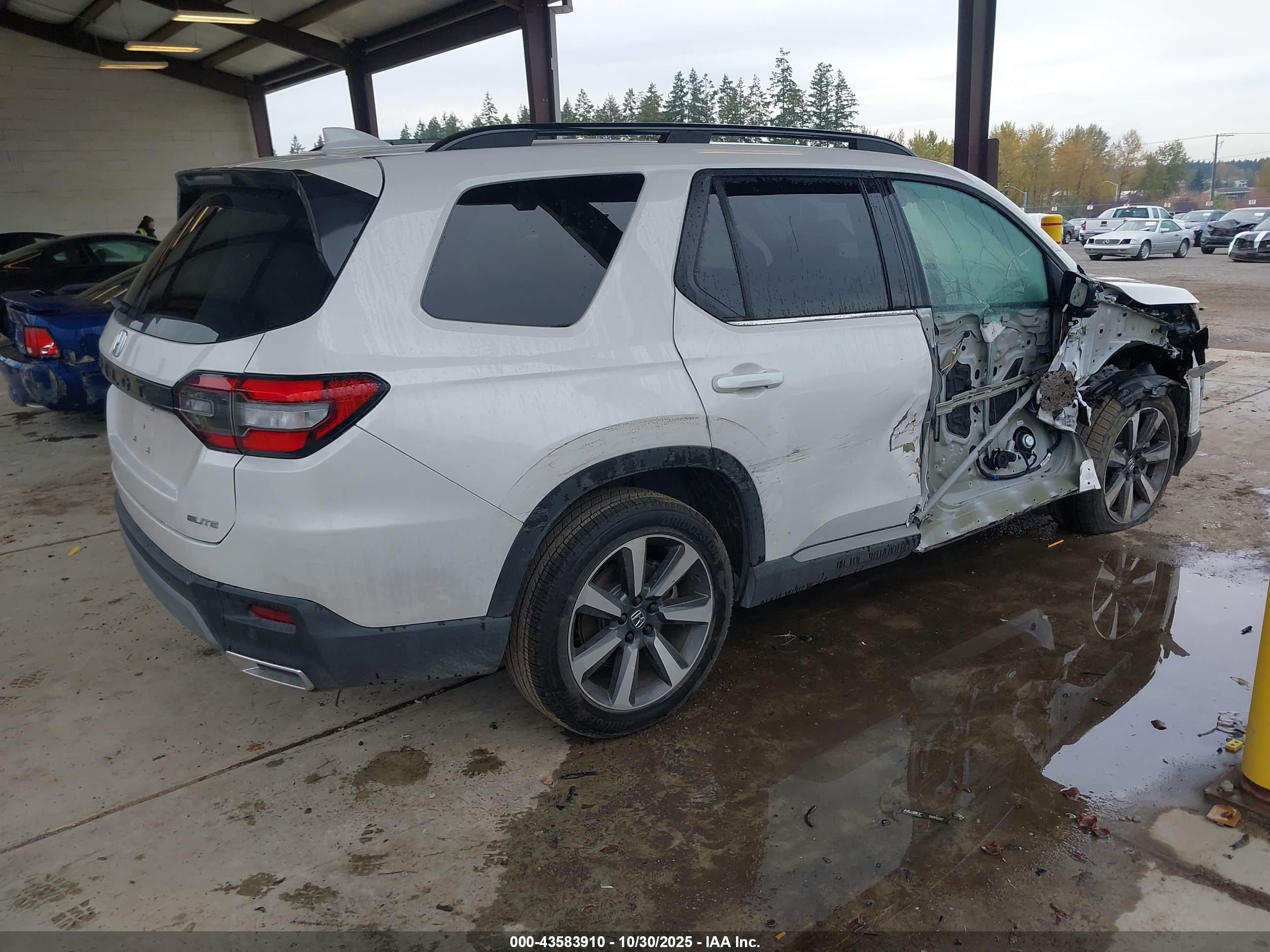 HONDA PILOT image 4