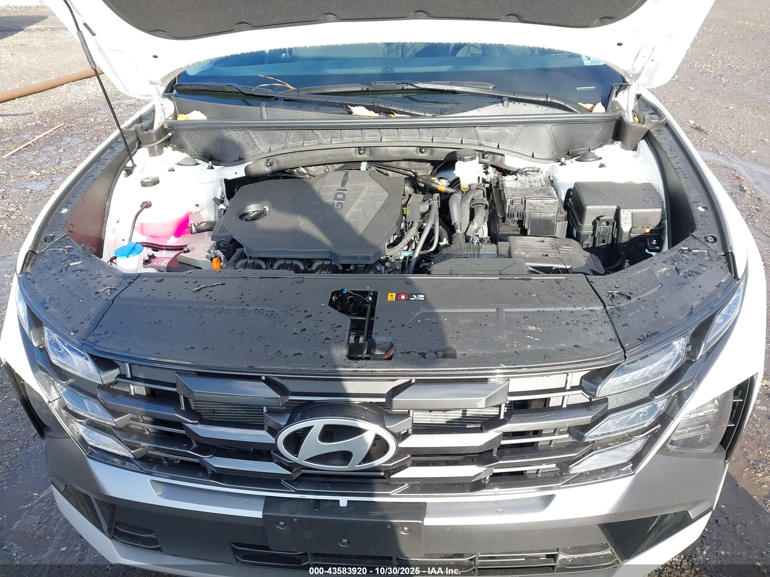 HYUNDAI TUCSON image 10