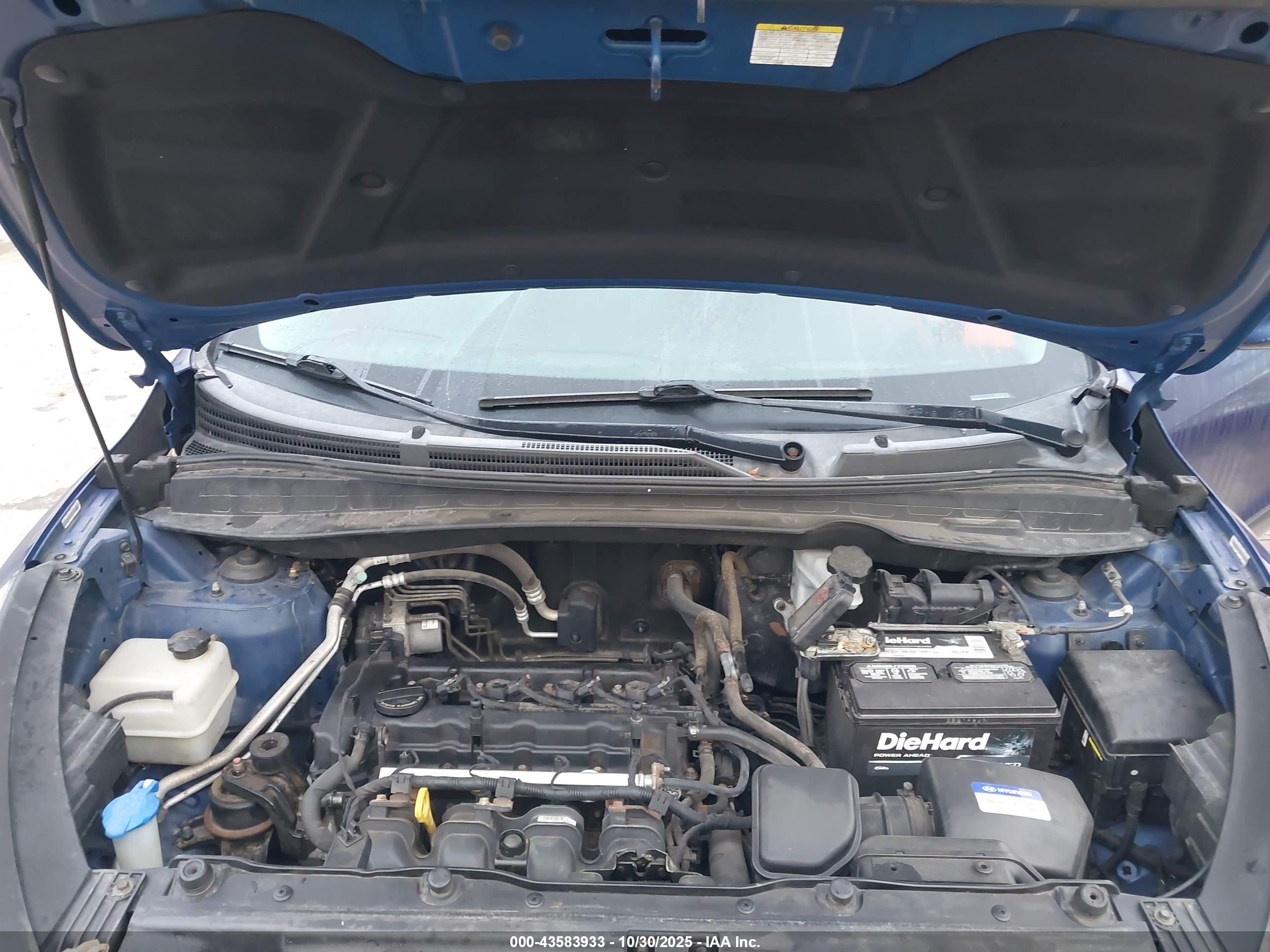 HYUNDAI TUCSON image 10