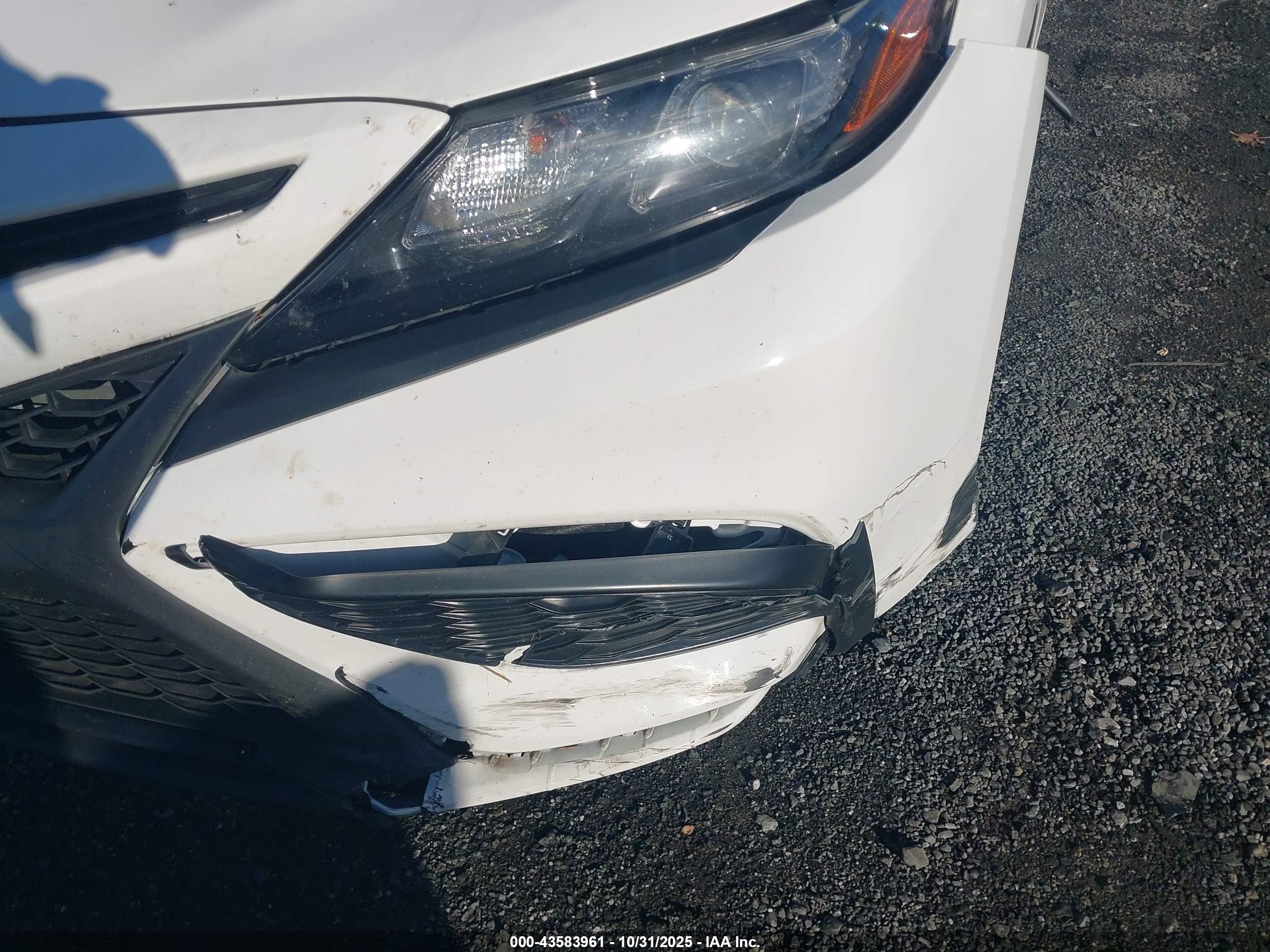 TOYOTA CAMRY image 6