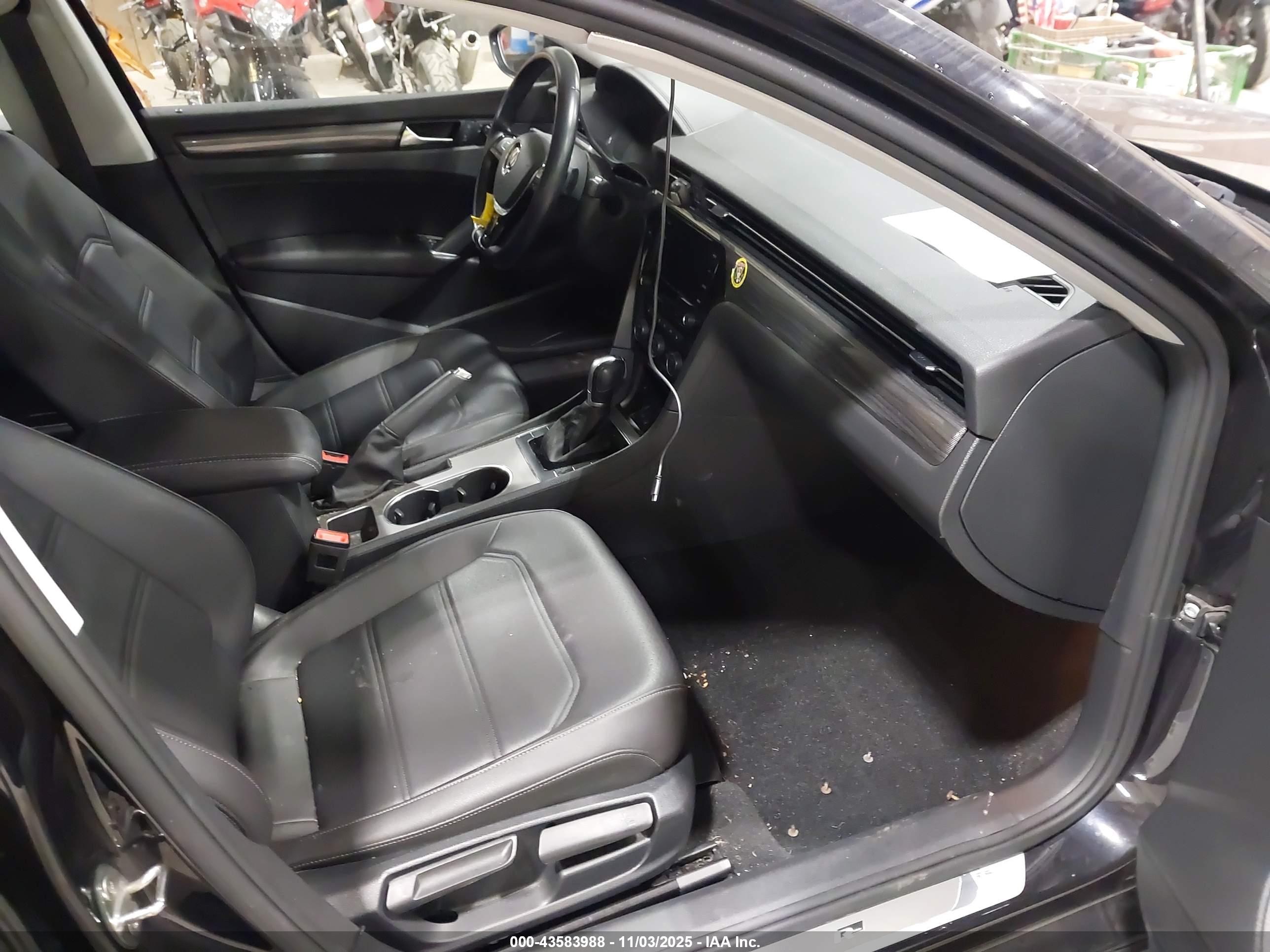 VOLKSWAGEN PASSAT image 5