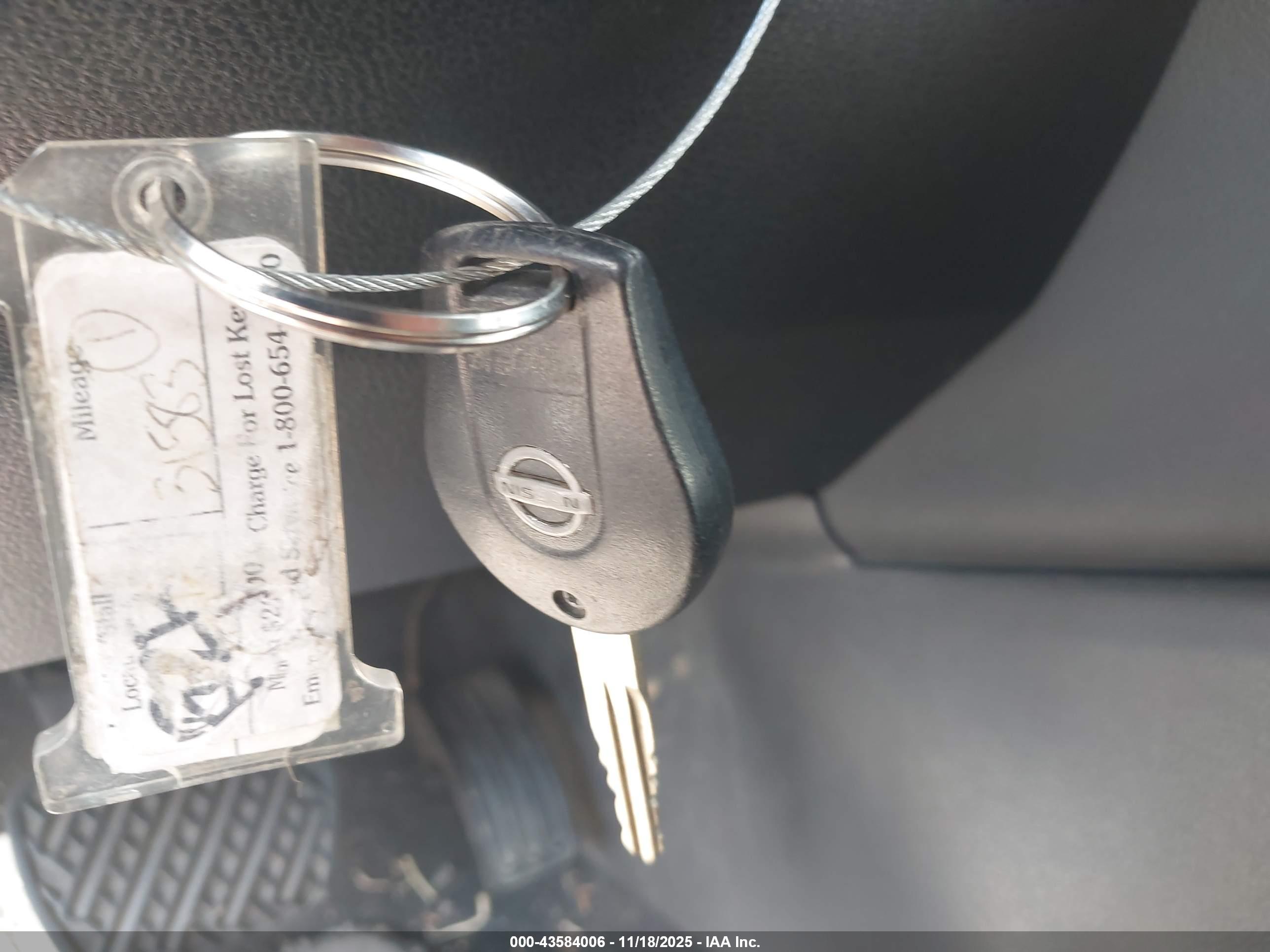 NISSAN ROGUE image 11