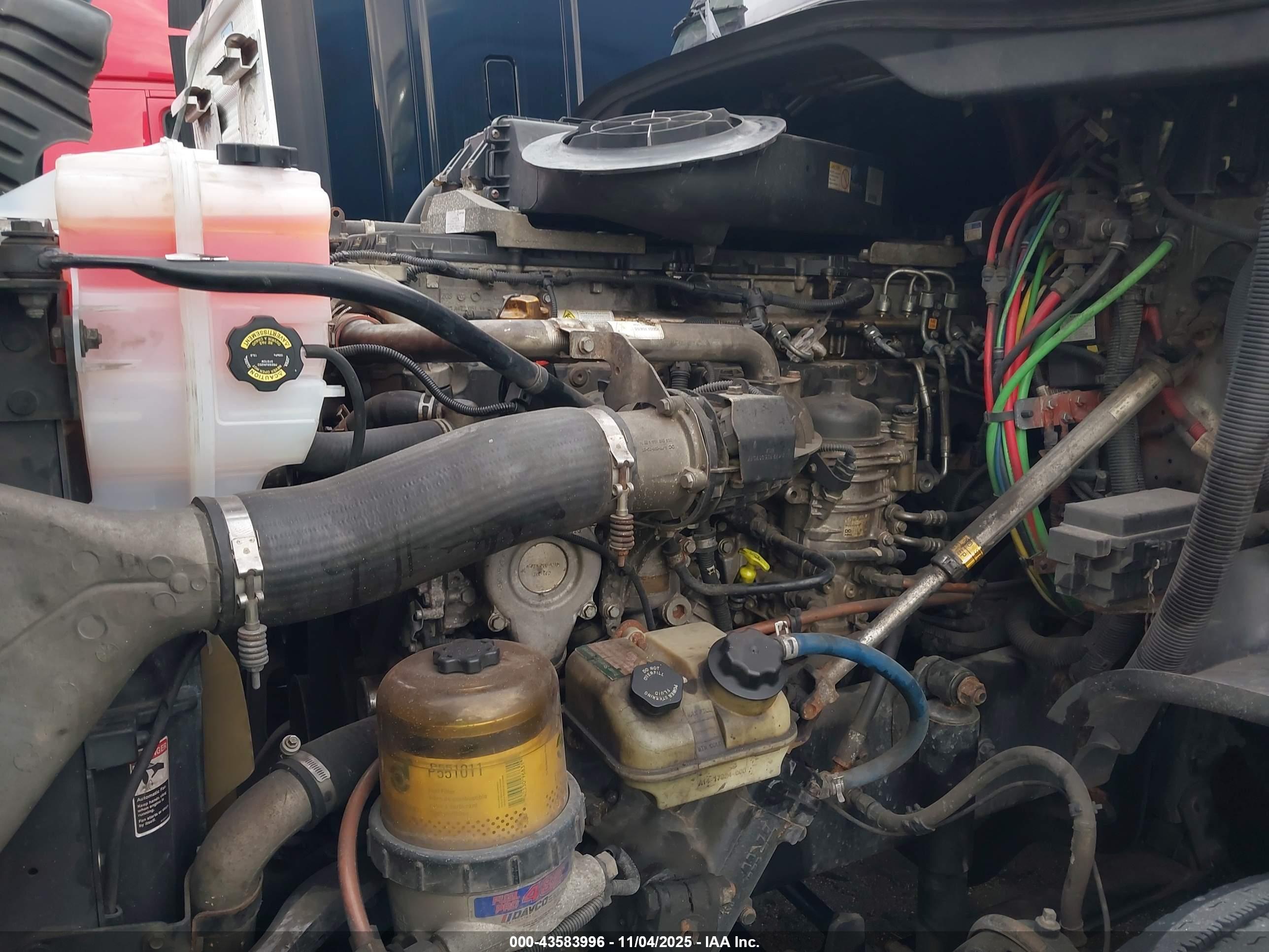 FREIGHTLINER CASCADIA image 10