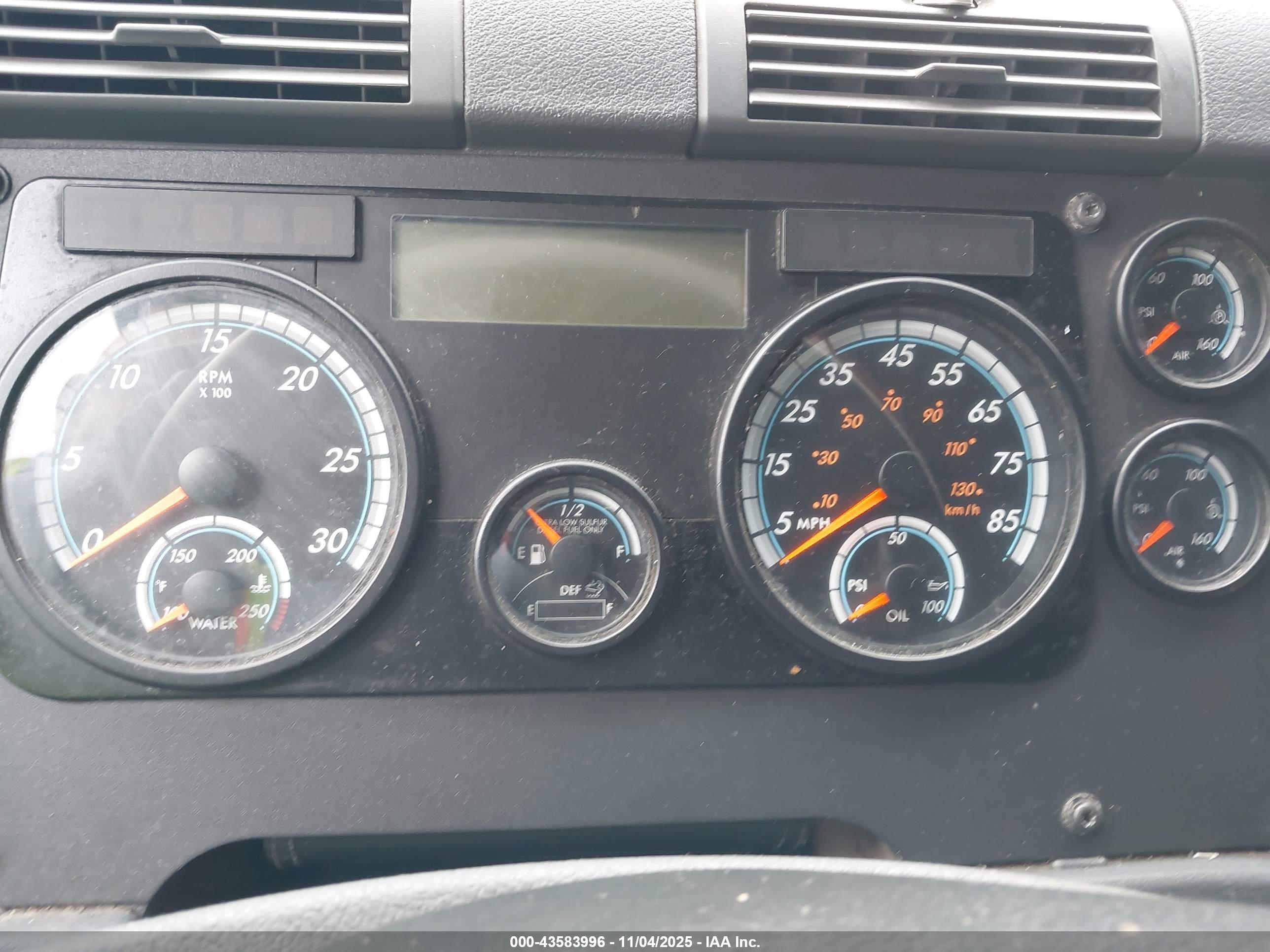 FREIGHTLINER CASCADIA image 6