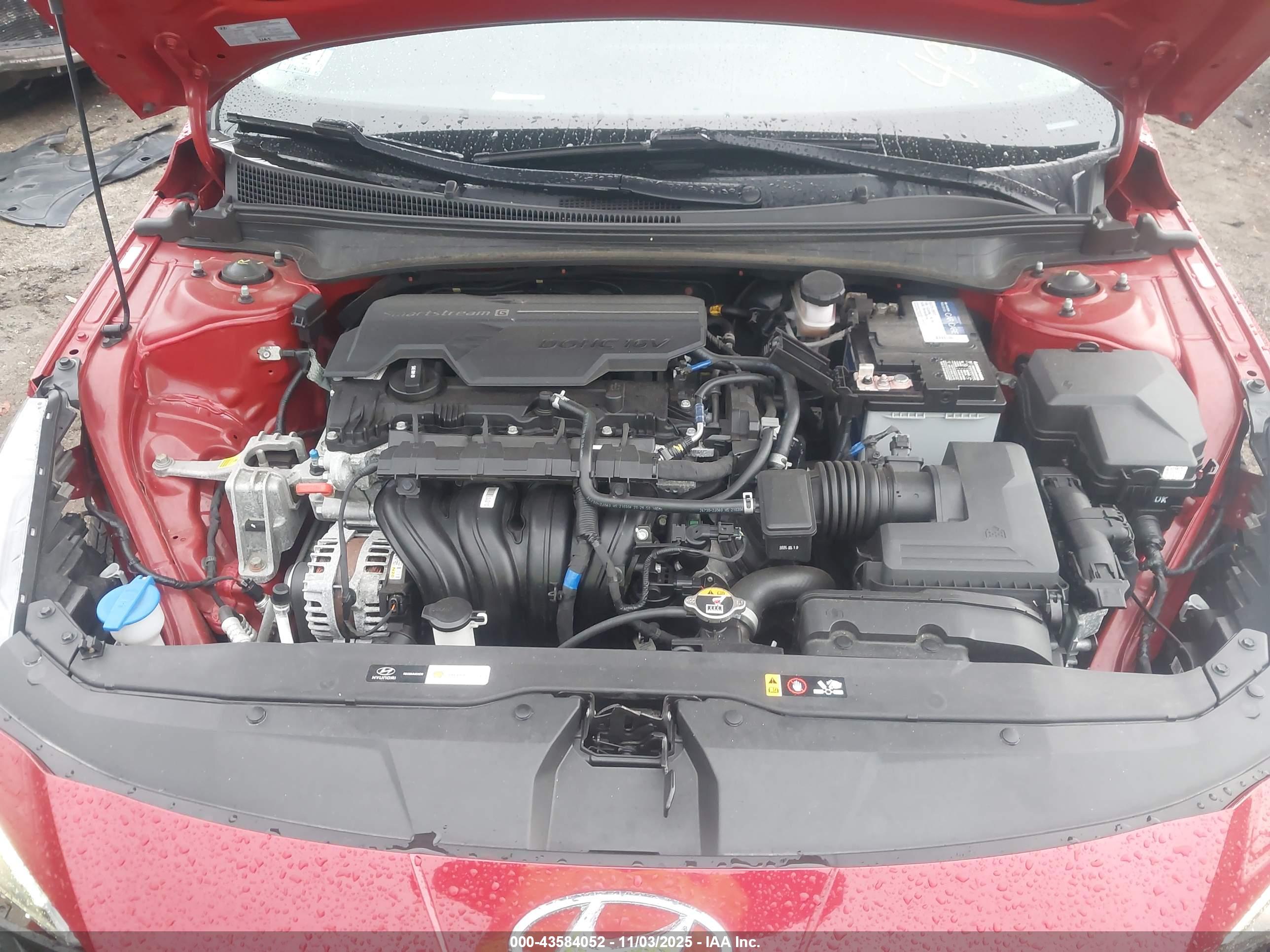 HYUNDAI ELANTRA image 10