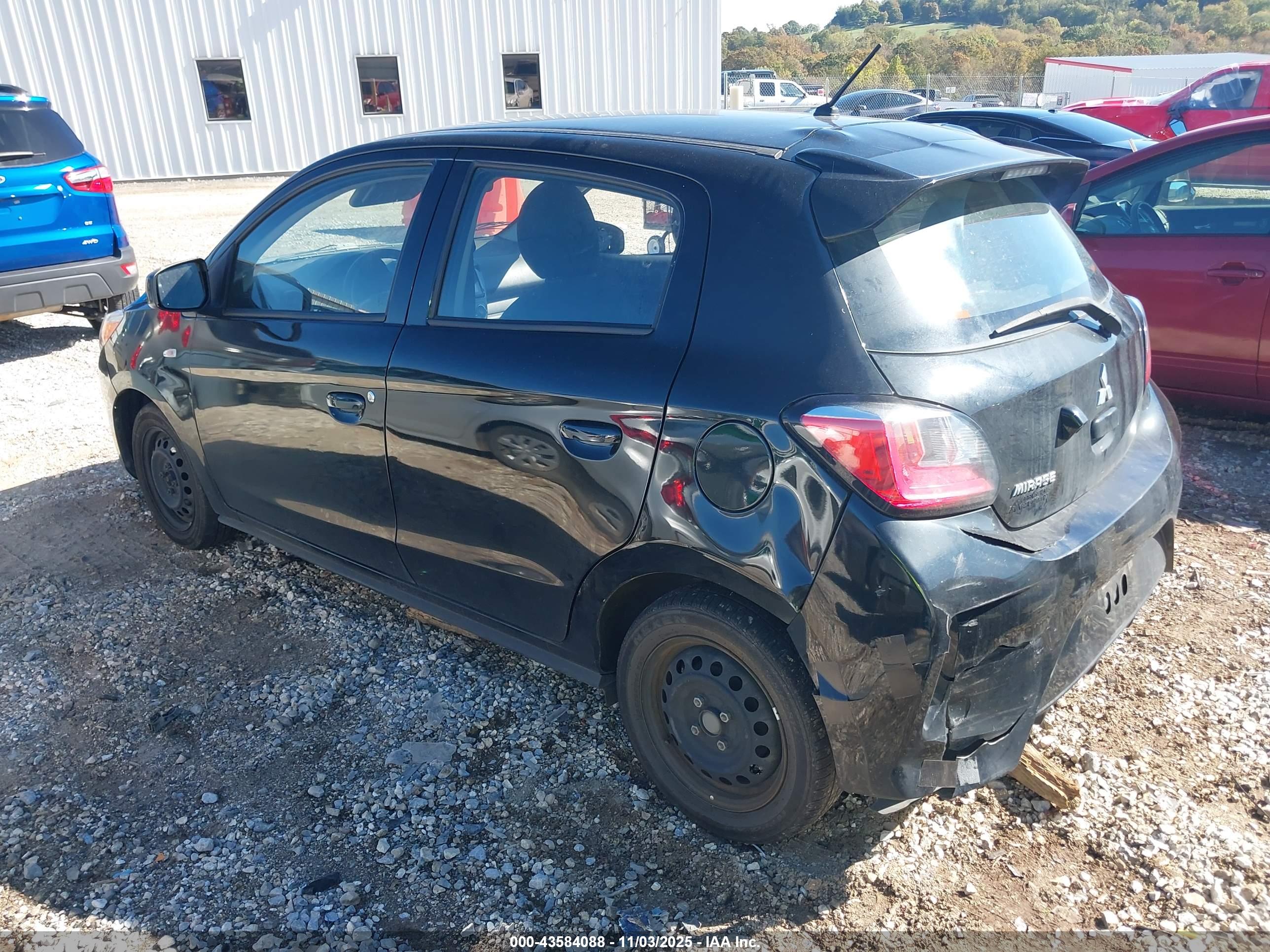 MITSUBISHI MIRAGE image 3
