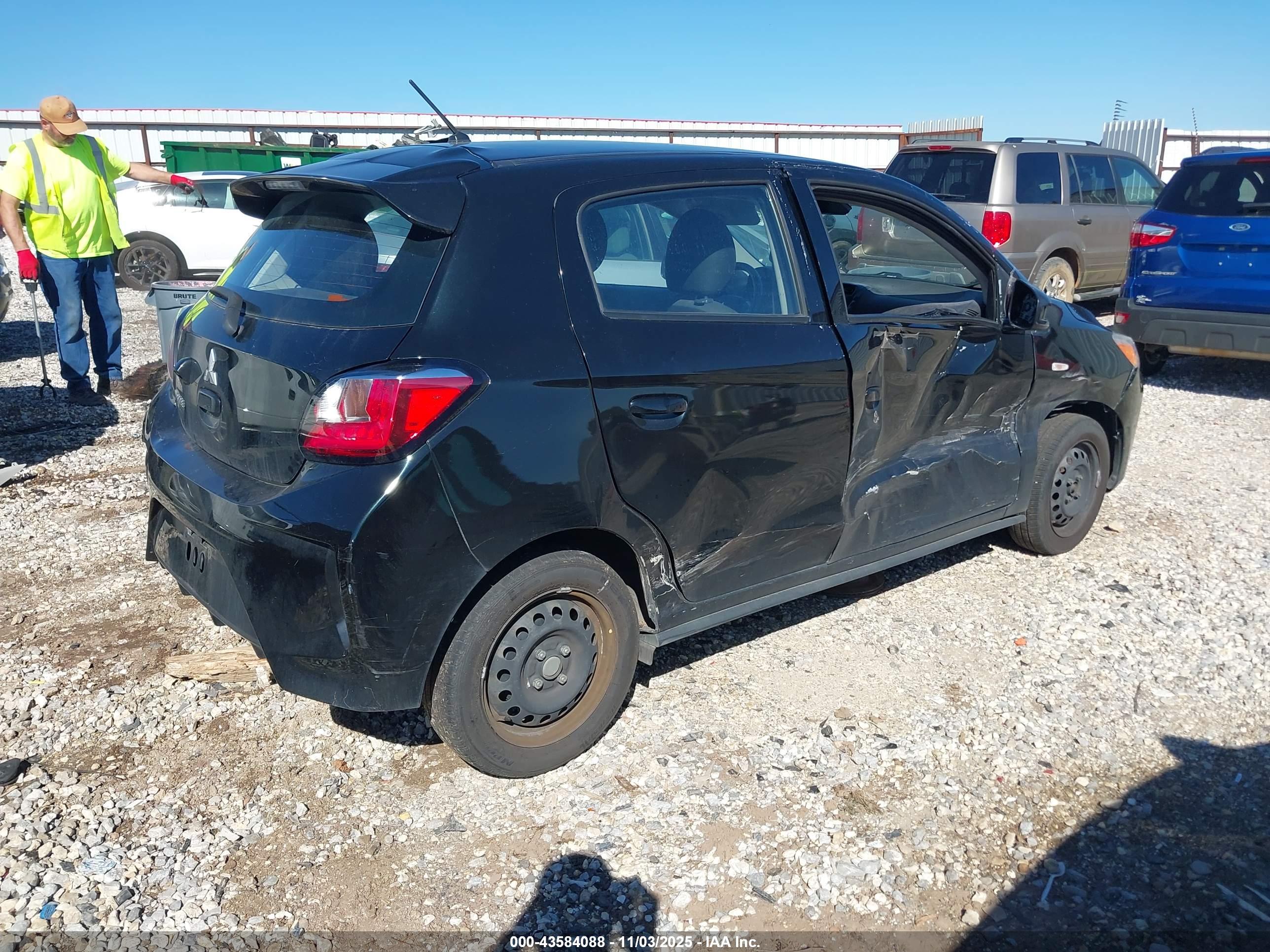 MITSUBISHI MIRAGE image 4
