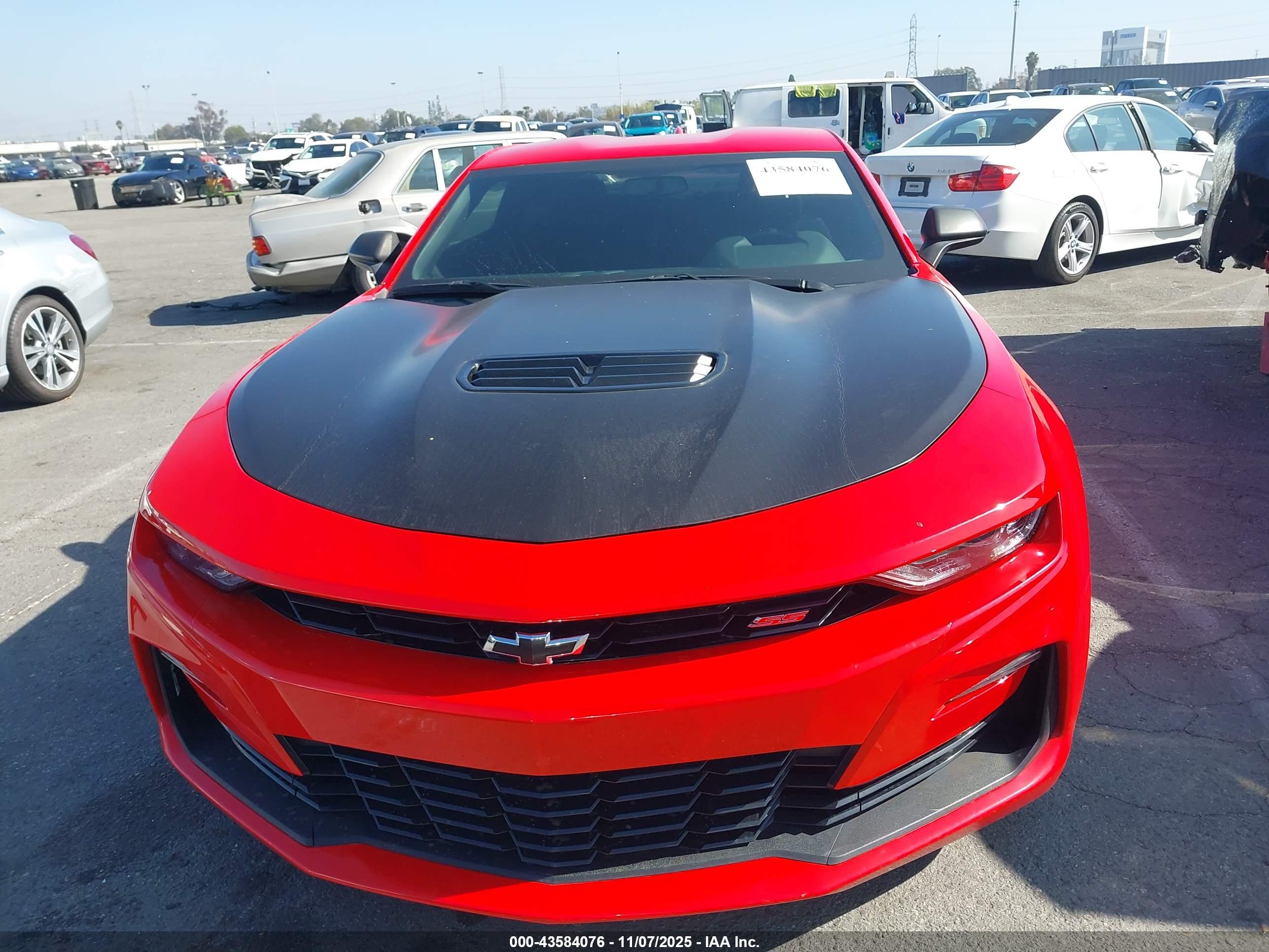 CHEVROLET CAMARO image 6