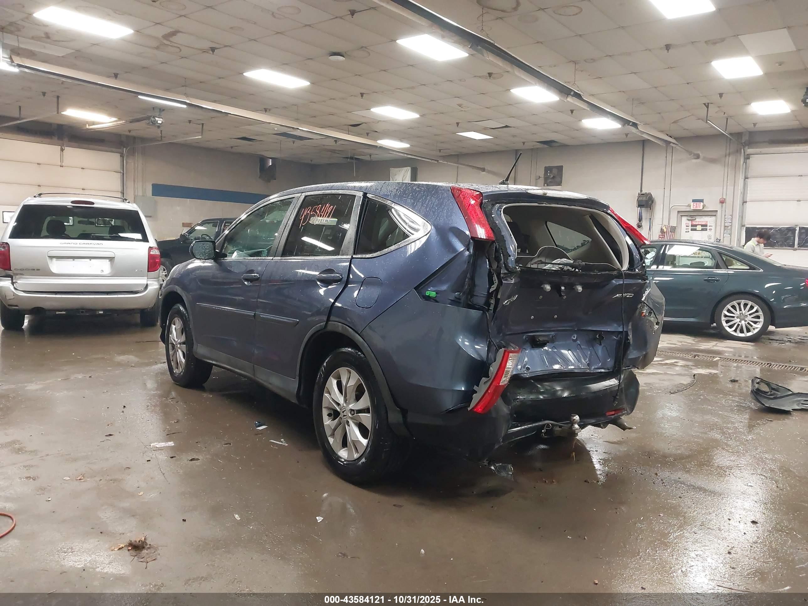 HONDA CR-V image 3