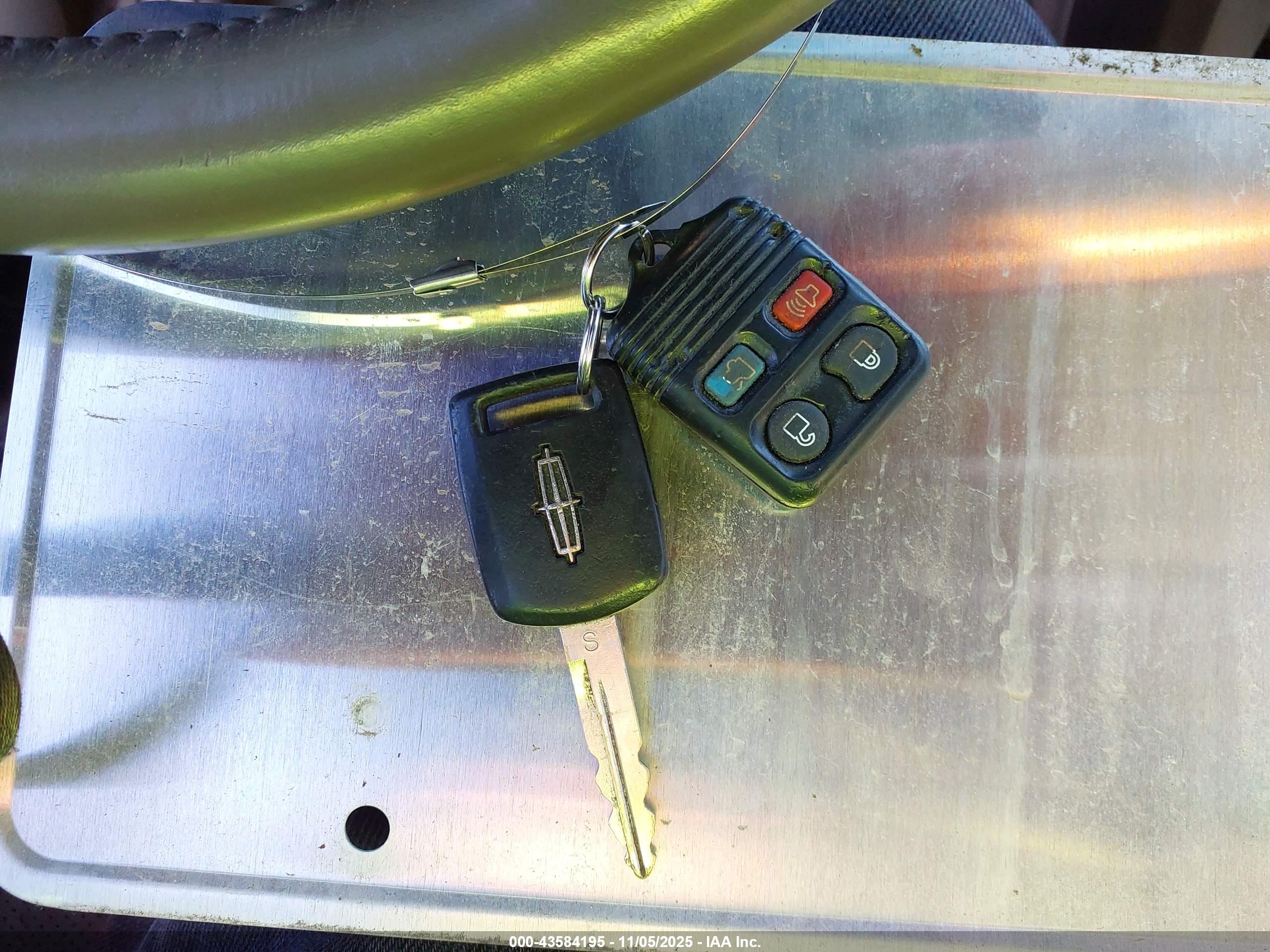 LINCOLN LS image 11