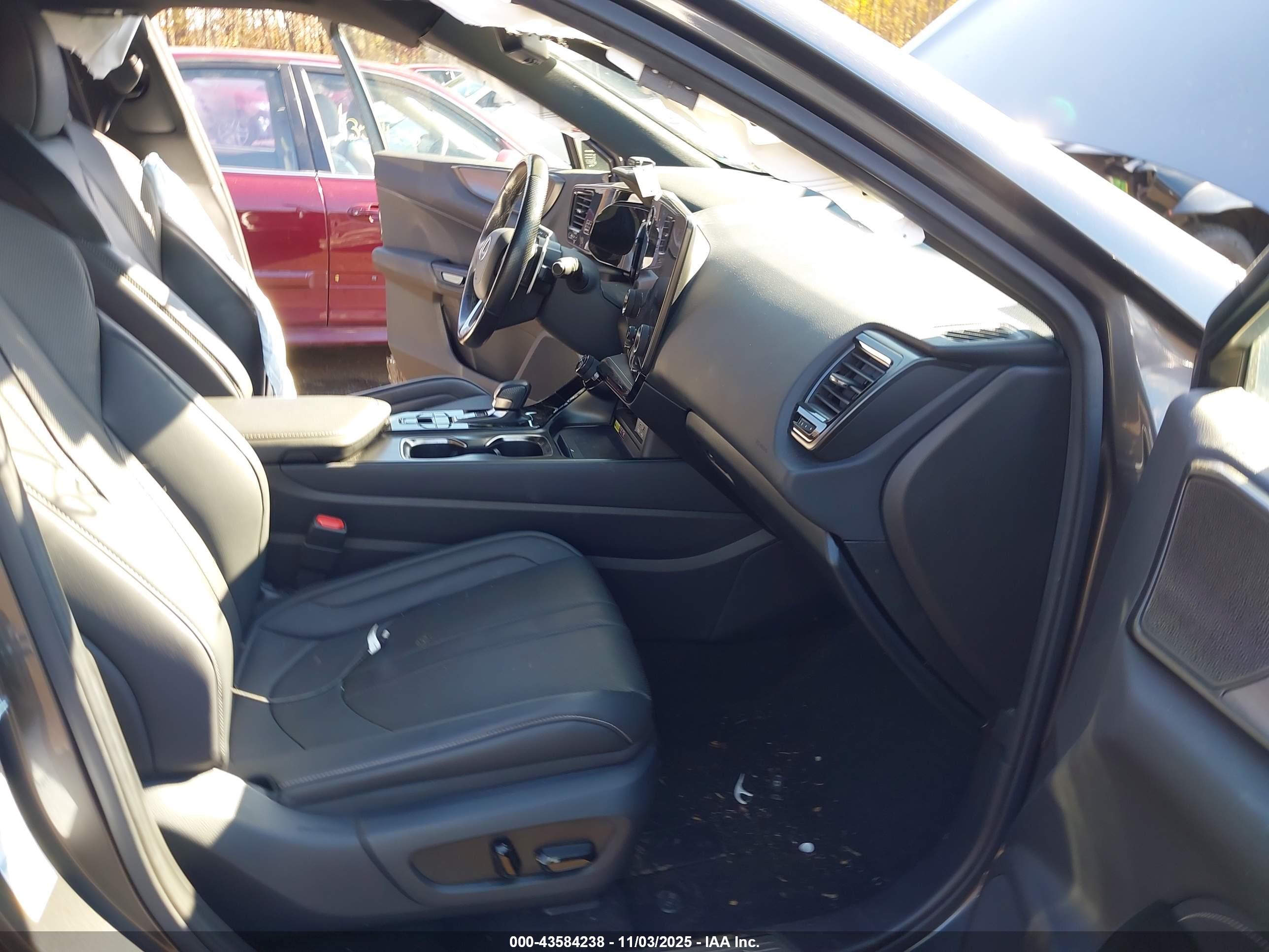 LEXUS NX image 5