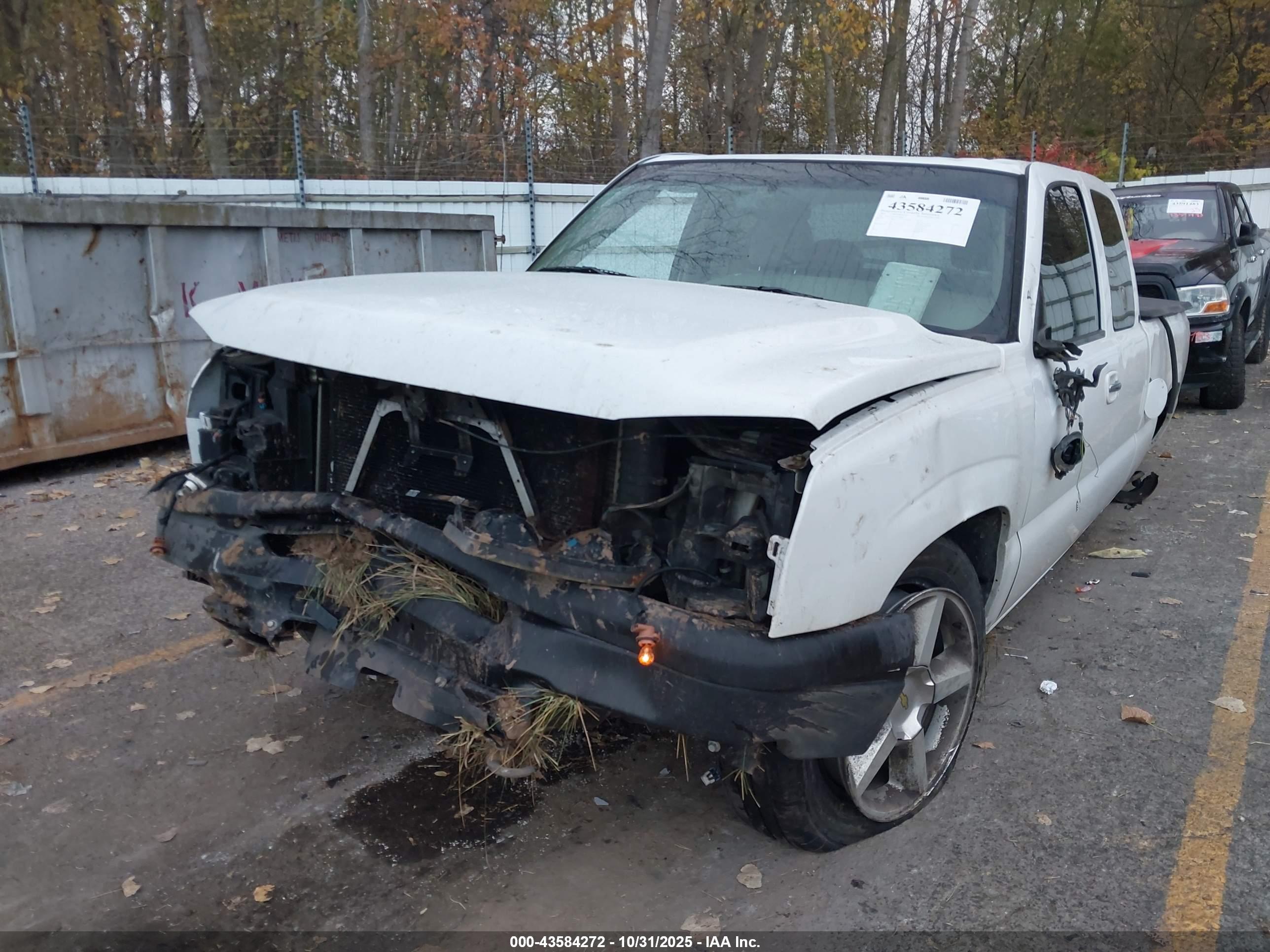 CHEVROLET SILVERADO image 6