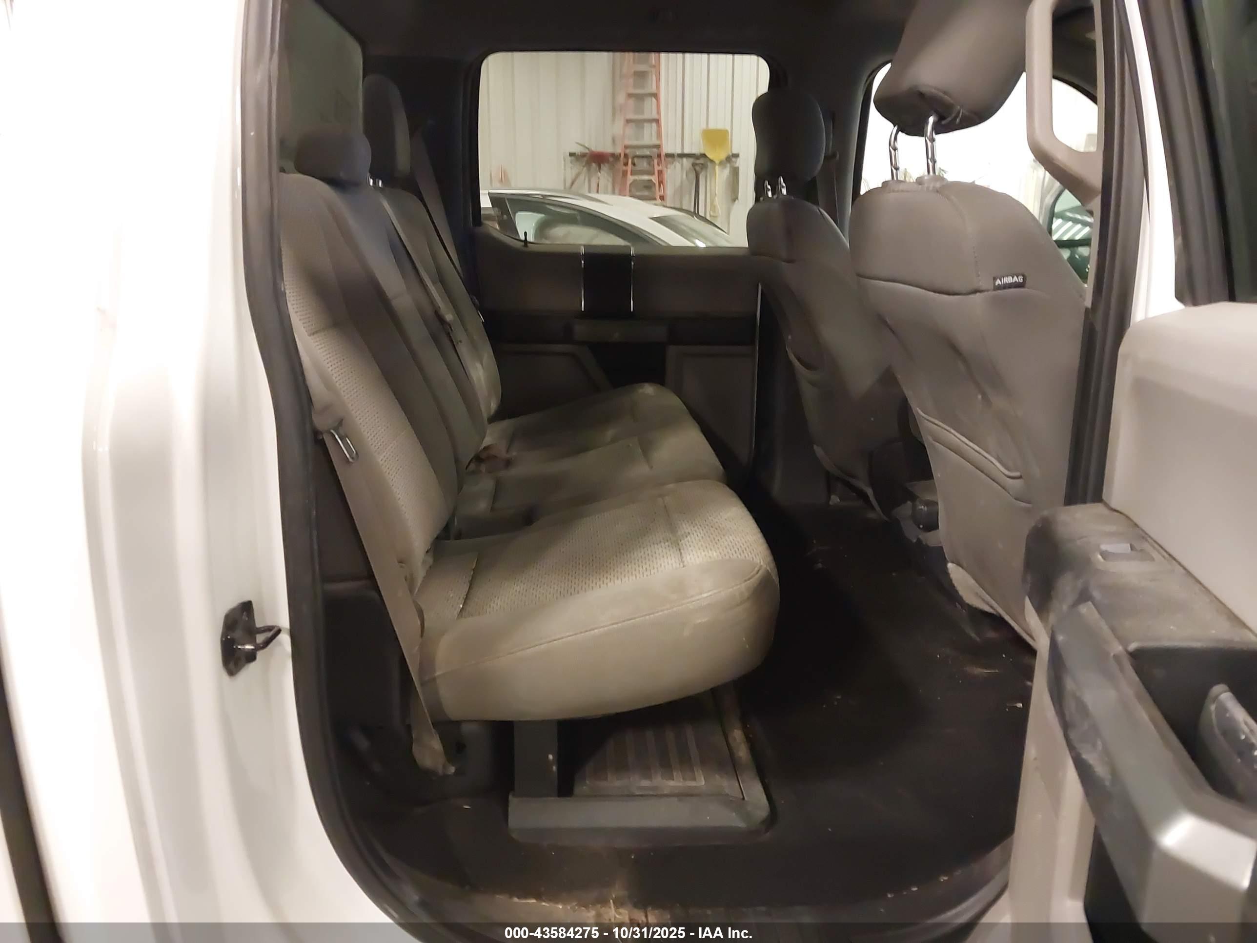 FORD F-250 image 8