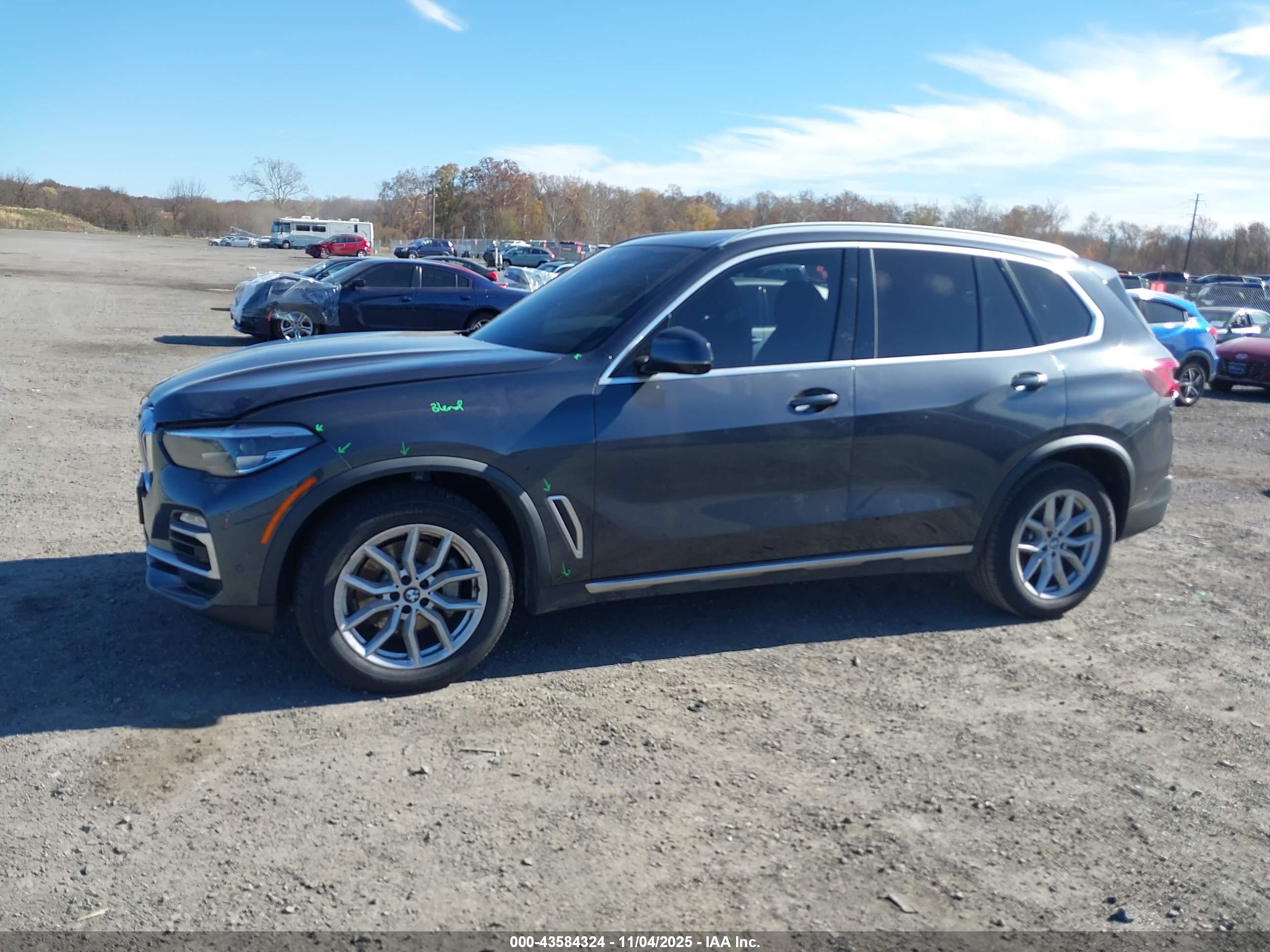 BMW X5 image 2