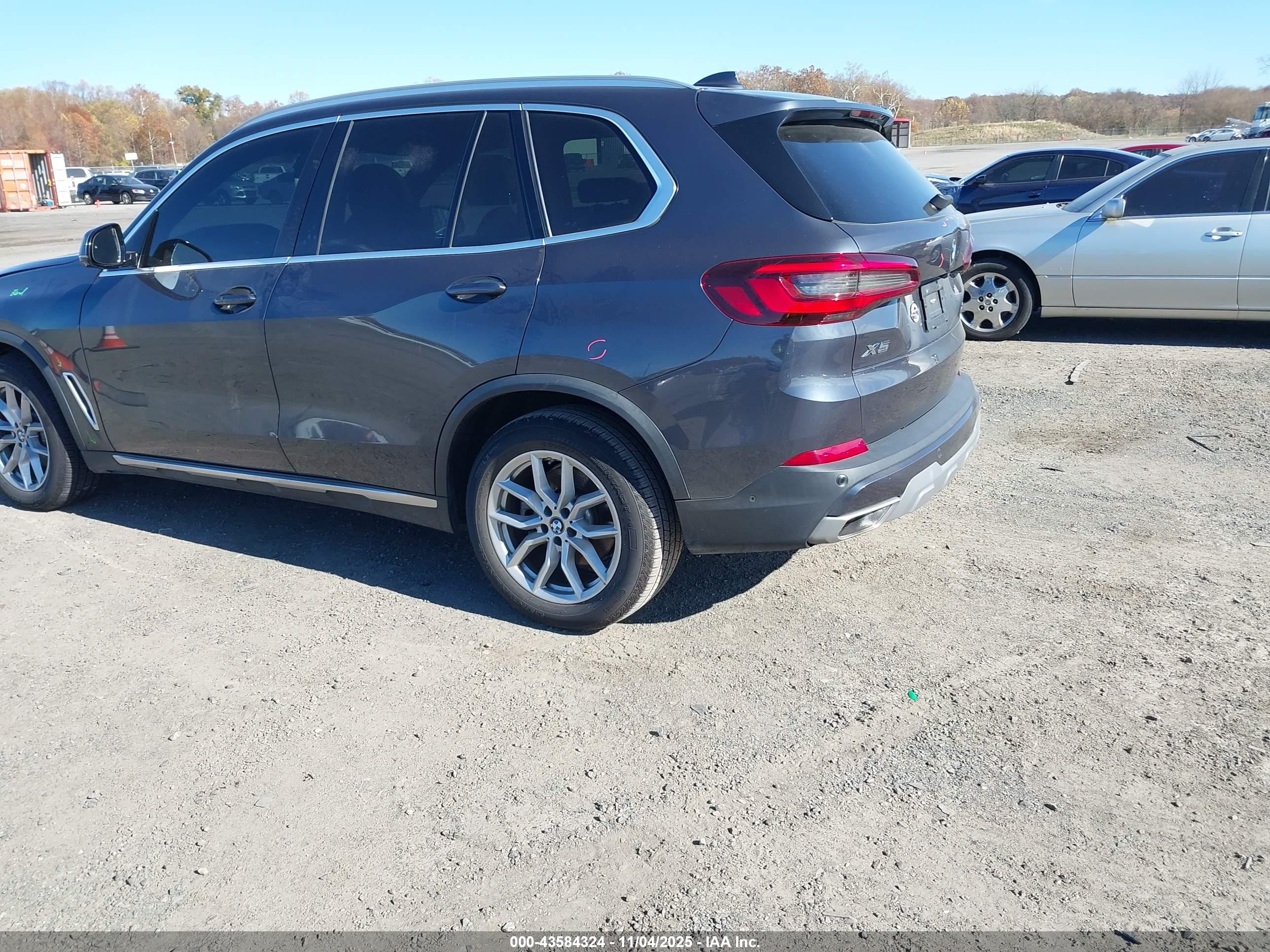 BMW X5 image 3