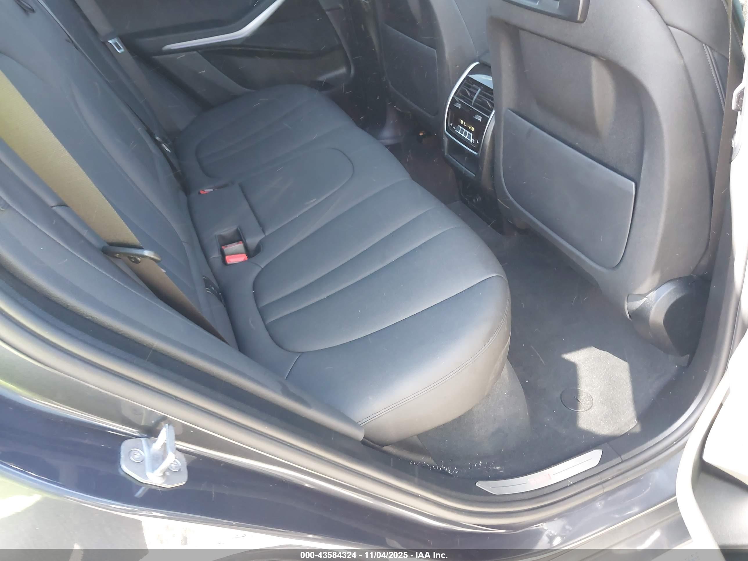 BMW X5 image 8
