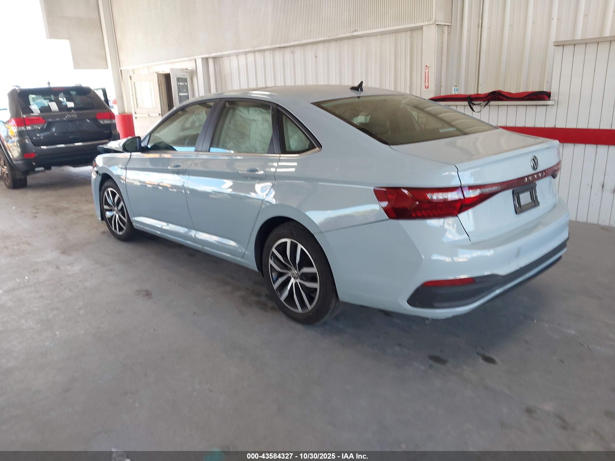 VOLKSWAGEN JETTA image 3