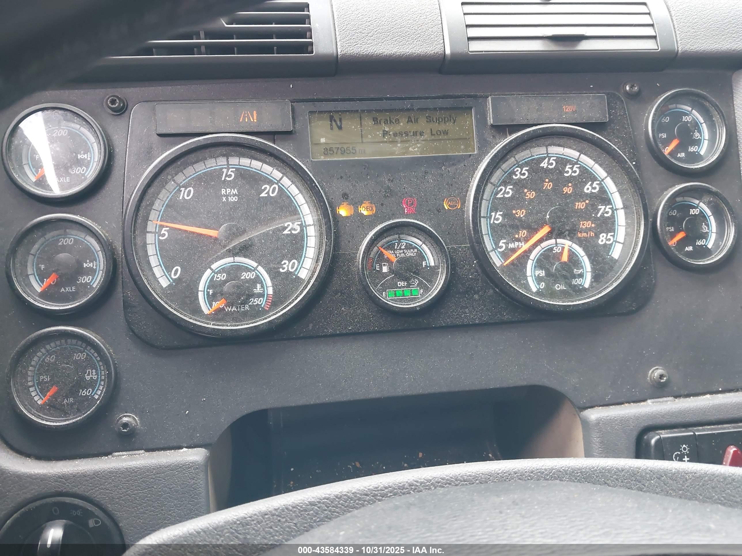 FREIGHTLINER CASCADIA image 6