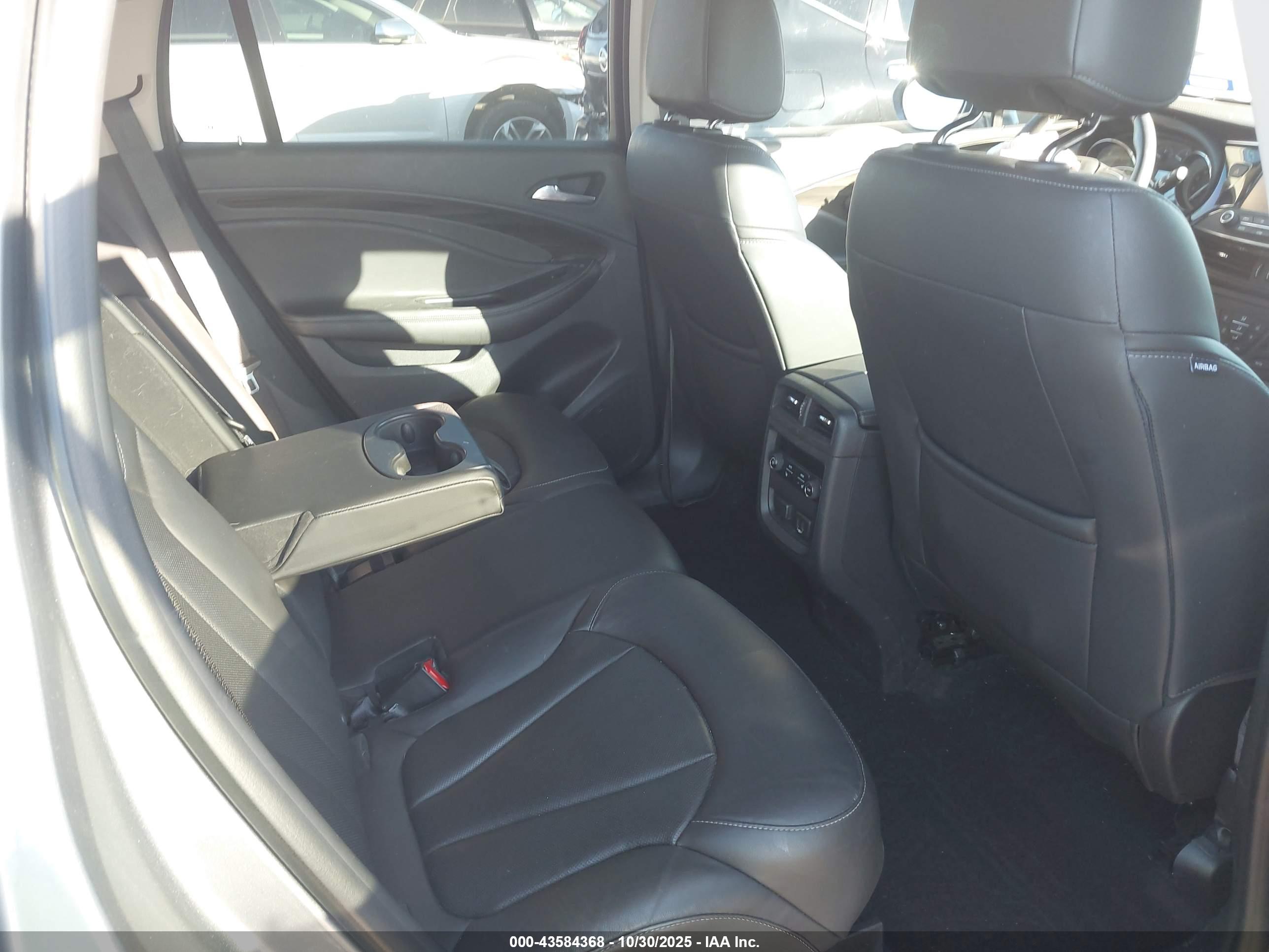 BUICK ENVISION image 8